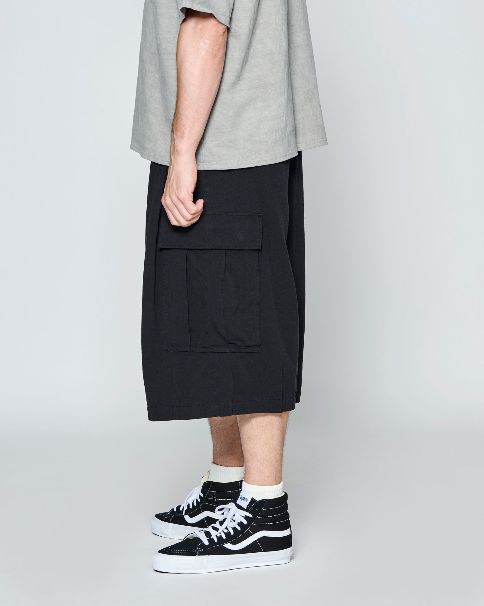 ☆先行予約☆ バギーカーゴショーツ  /  Baggy Cargo Shorts / BLACK 【PT2702】