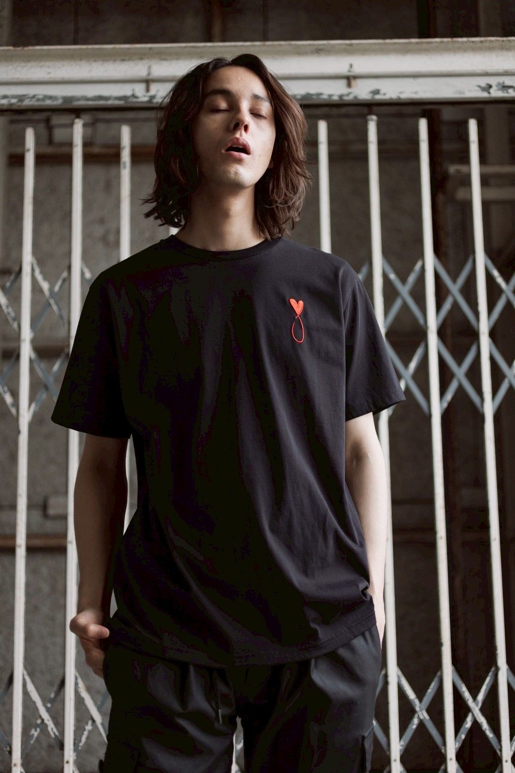 Tシャツ / Tiphanie / BLACK x RED
