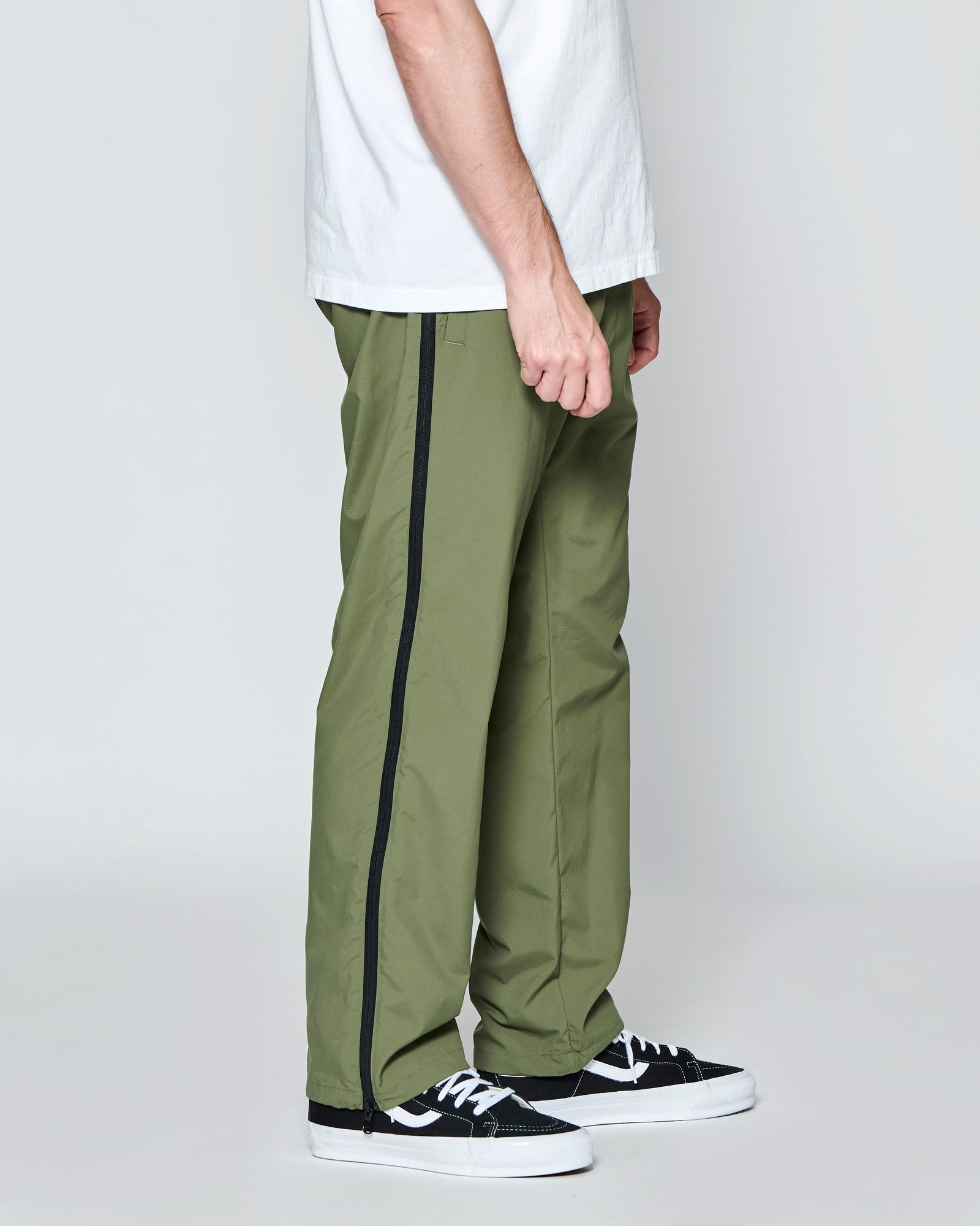 ☆先行予約☆ SUPPLEX® ナイロン ジップパンツ  /  SUPPLEX® Nylon Contrast Zip Pants / OLIVE 【PT2703】
