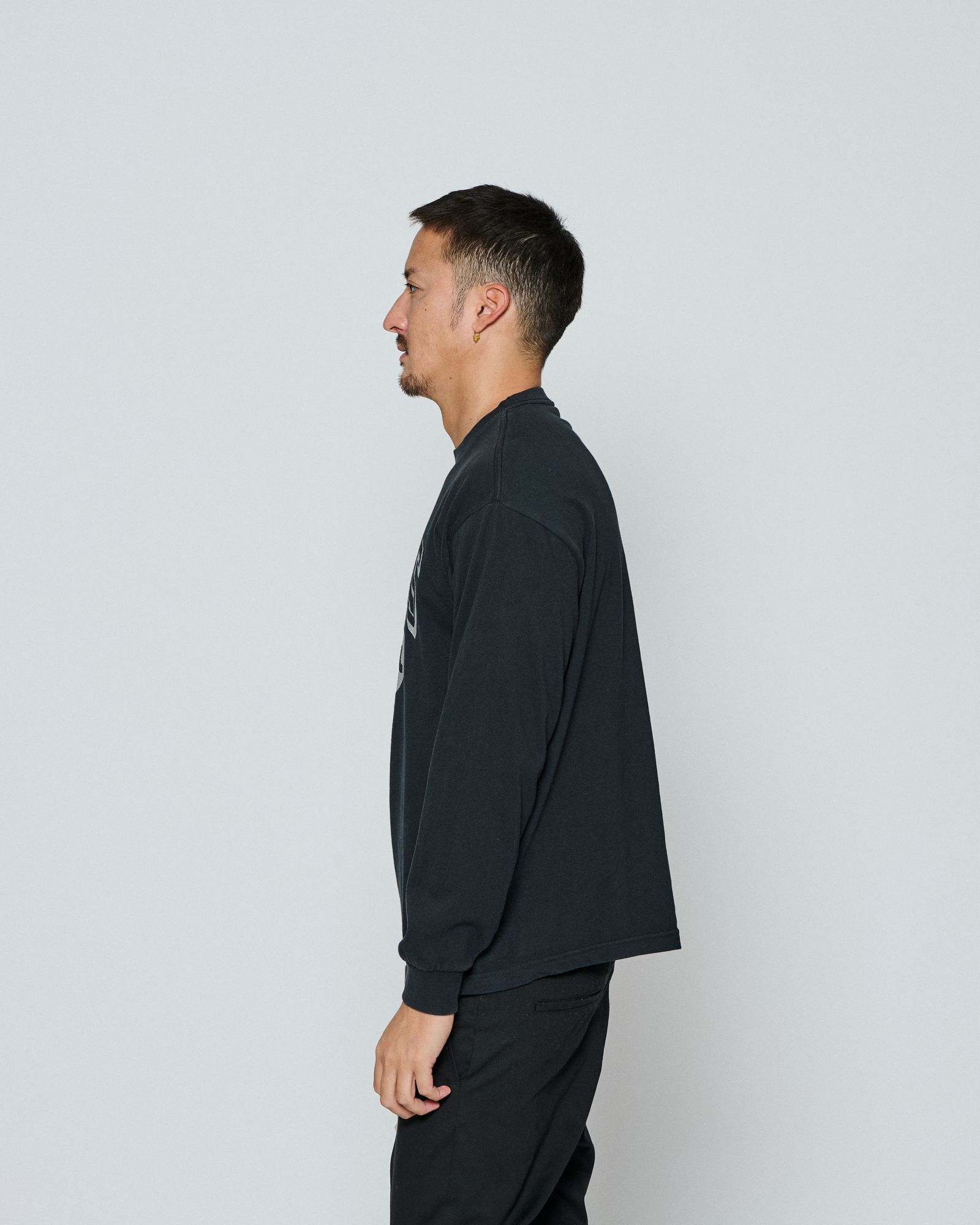 ☆先行予約☆ muta MARINE × ACANTHUS / カレッジロゴロンTee / Shadow College Logo L/S Tee / BLACK 【MA2661】