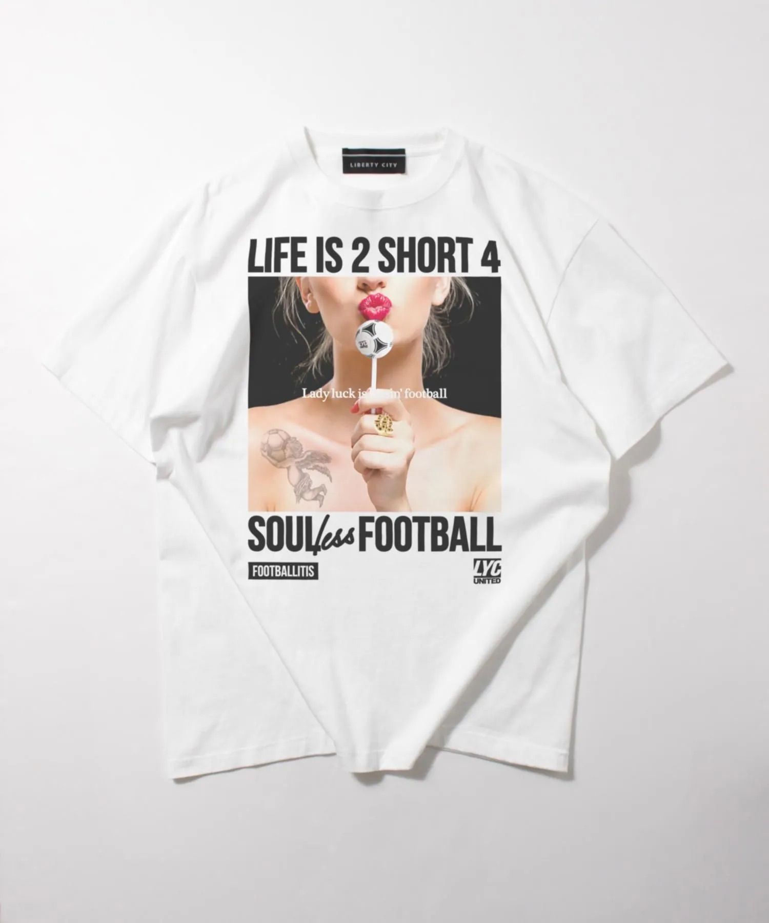 【FOOTBALLITIS】[LADY LUCK] Tシャツ / WHITE [261324CD]