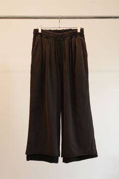 FADED DRAPE WIDE EASY CUT SLACKS | BLACK | スラックス