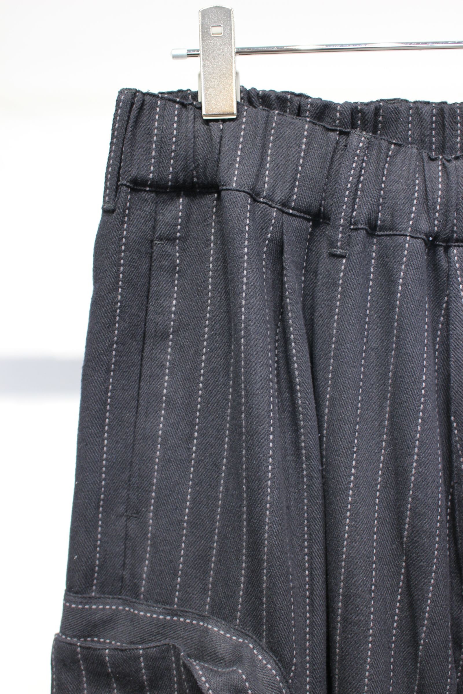 DOBBYSTRIPE / HERRINGBONE WIDE CARGO PANTS | BLACK | ワイドパンツ