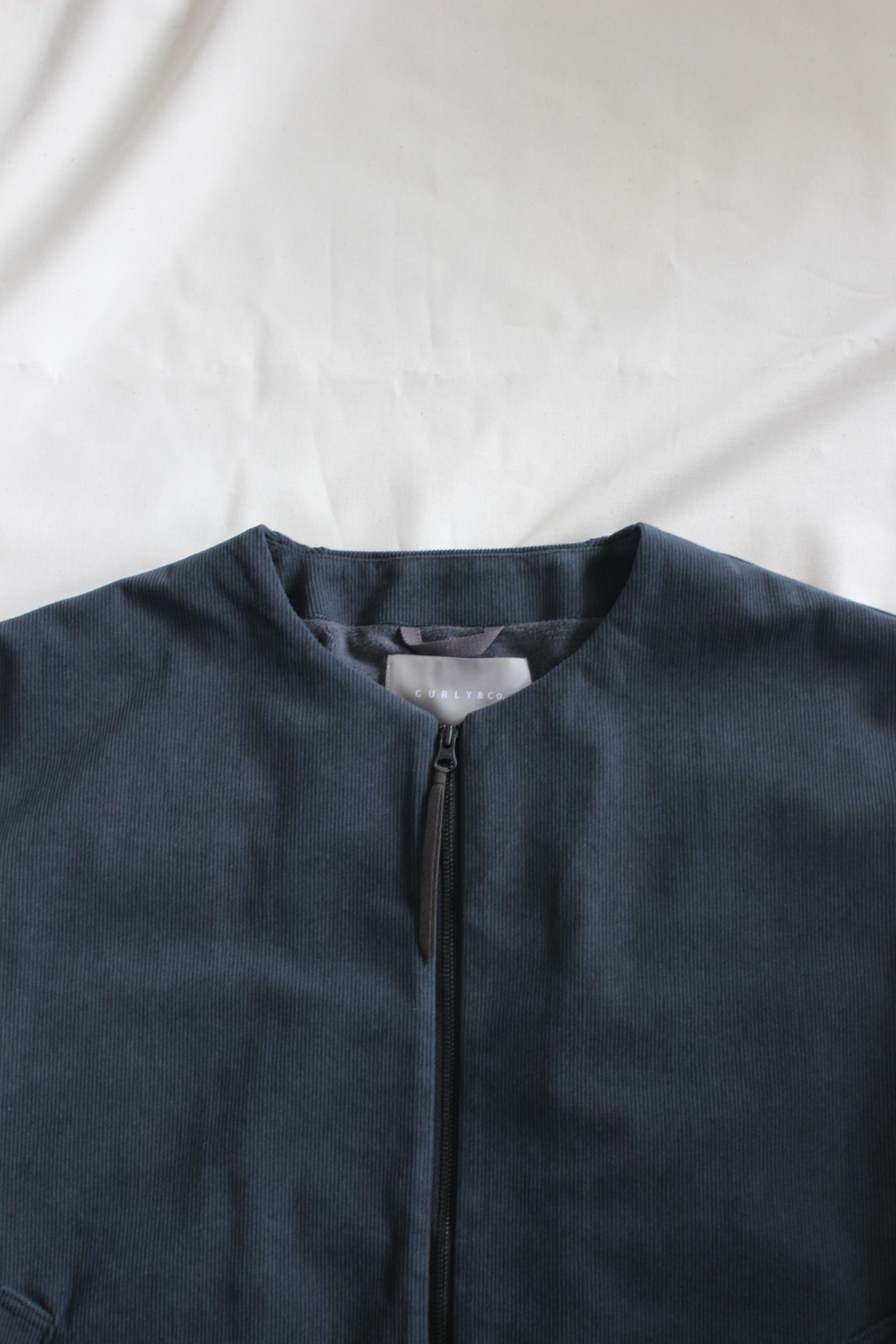 TRICOT CORDUROY COLLARLESS BLOUSON | CADET BLUE | コーデュロイブルゾン