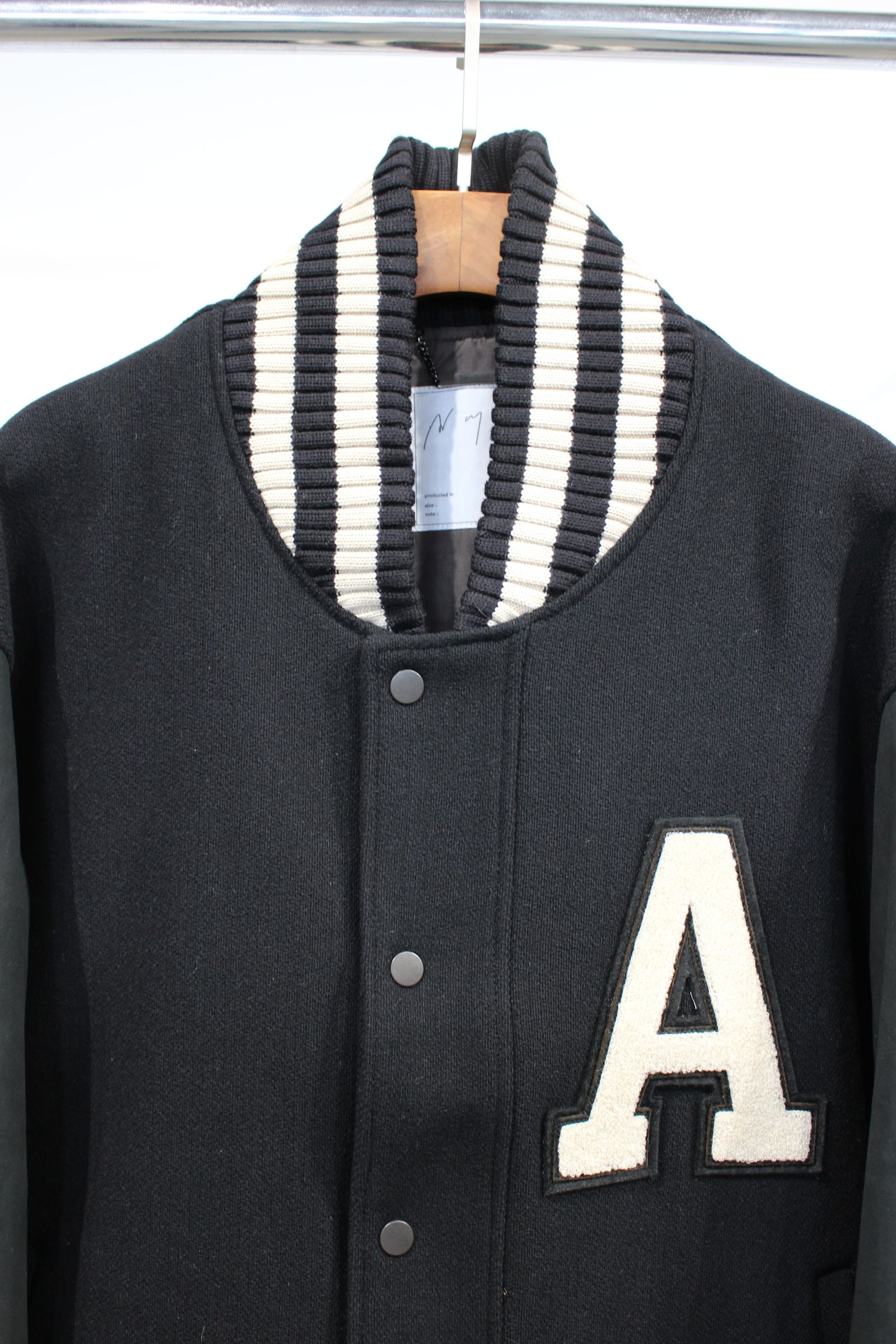 ANCELLM - [ラスト1点] SIDE SLIT VARSITY JACKET/BLACK | NapsNote