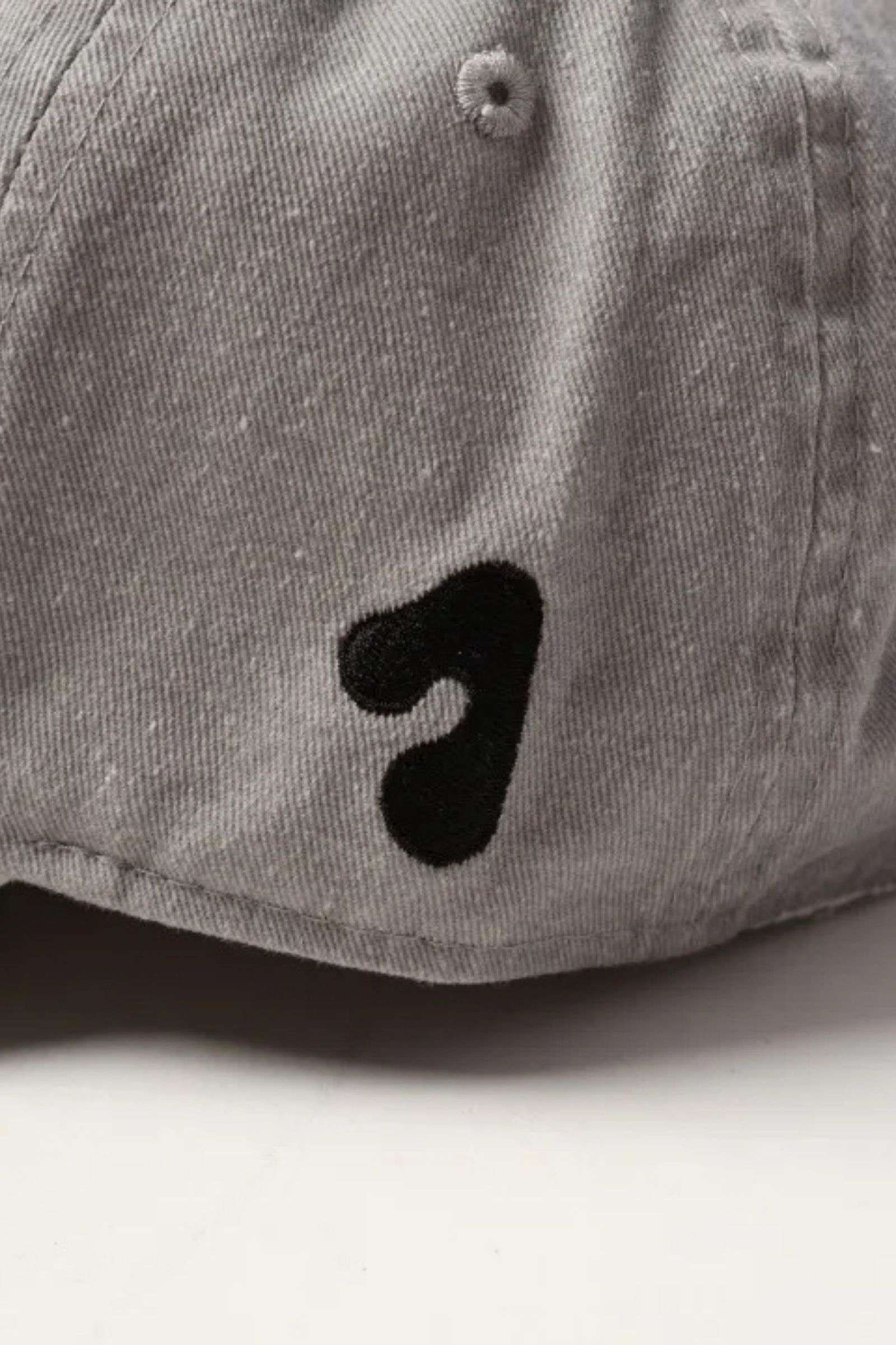 JieDa LOGO DAMAGE CAP | GRAY | キャップ