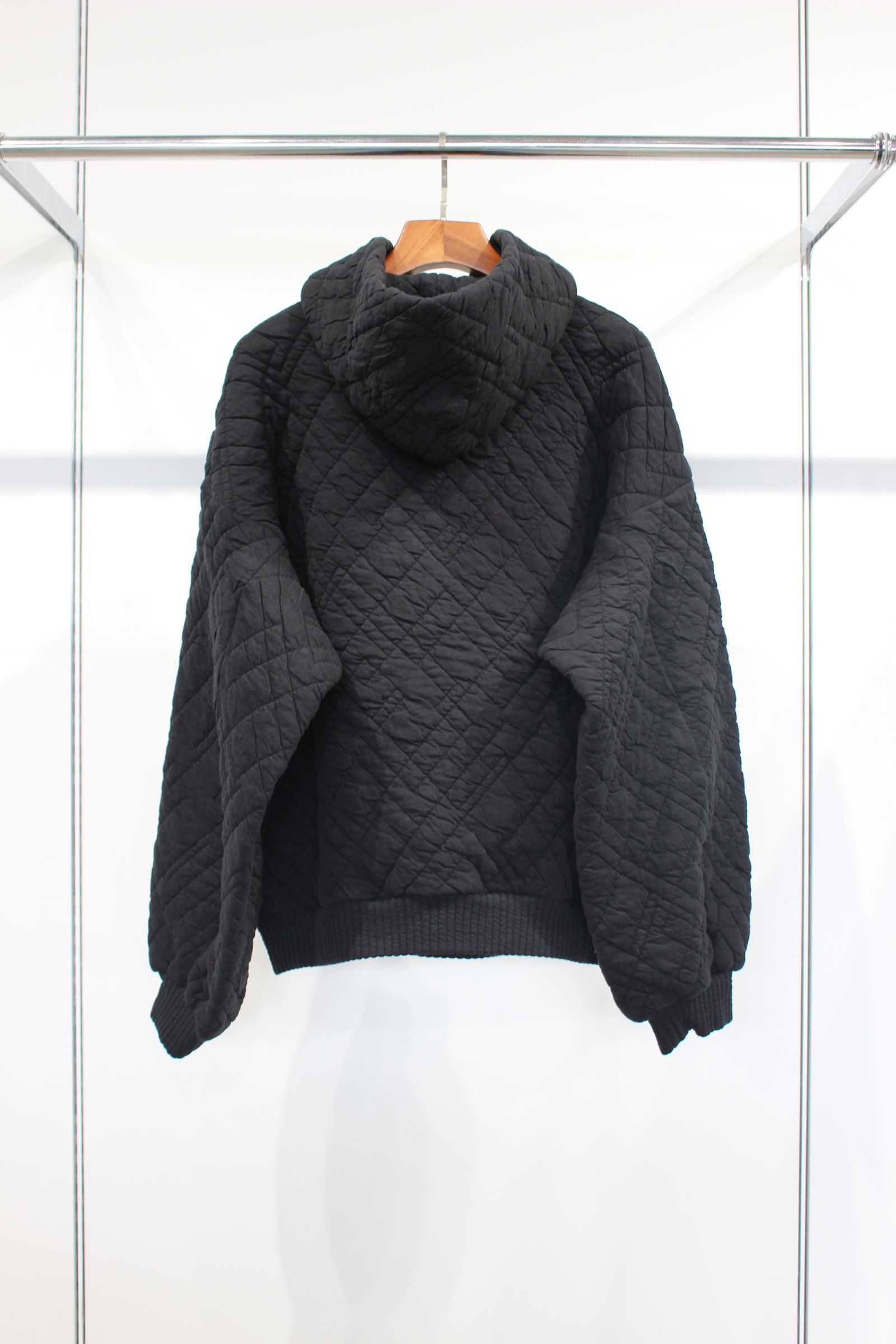 QUILTED JACQUARD PULLOVER HOODIE | BLACK | パーカー