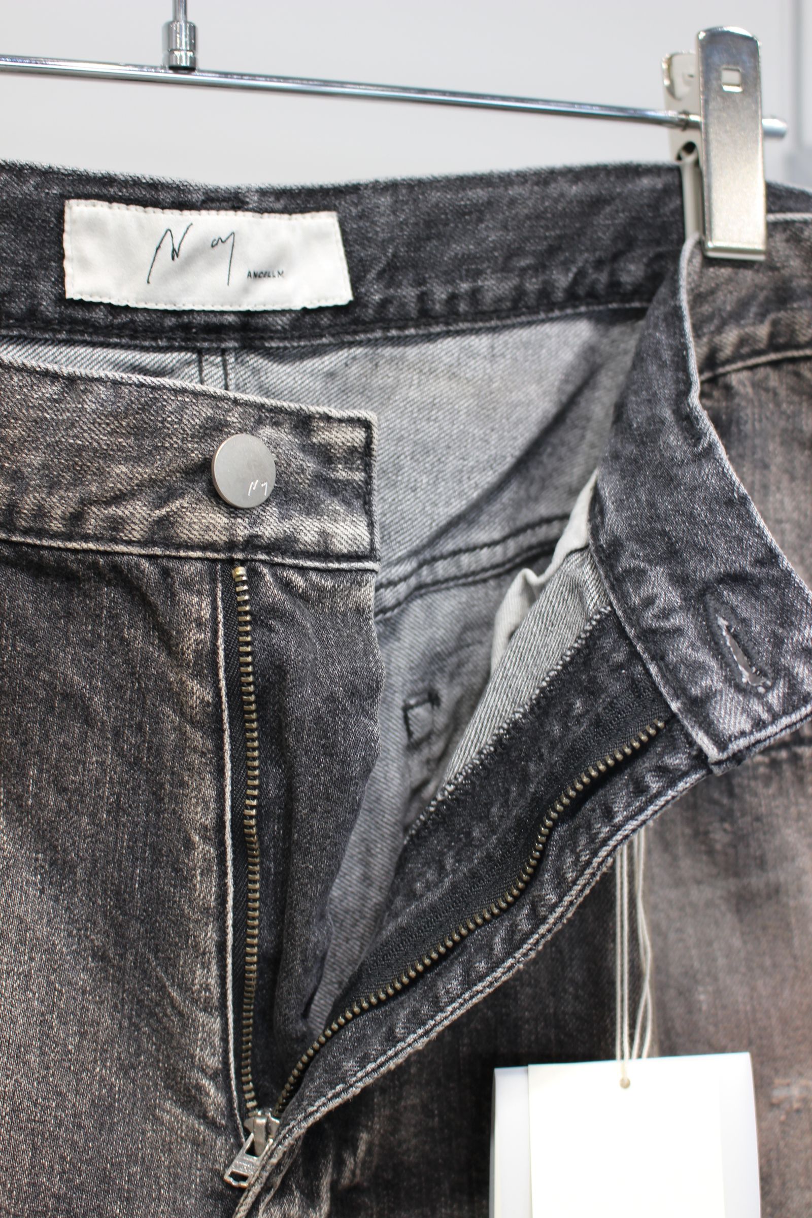 CUT-OFF LENGTH DENIM PANTS | BLACK | デニムパンツ