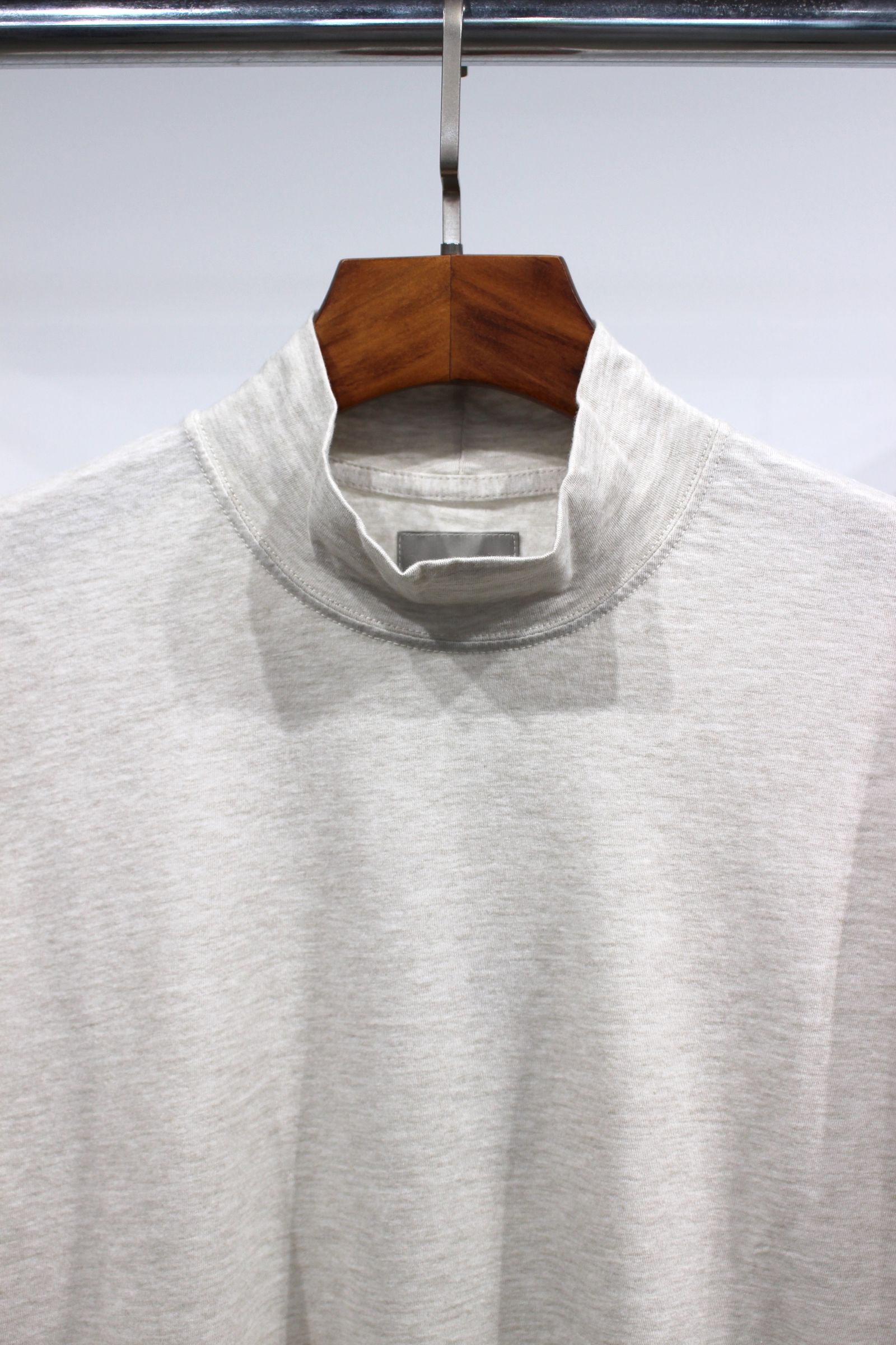 CASHMERE BLENDED MOCK NECK L/S TEE/OATMEAL