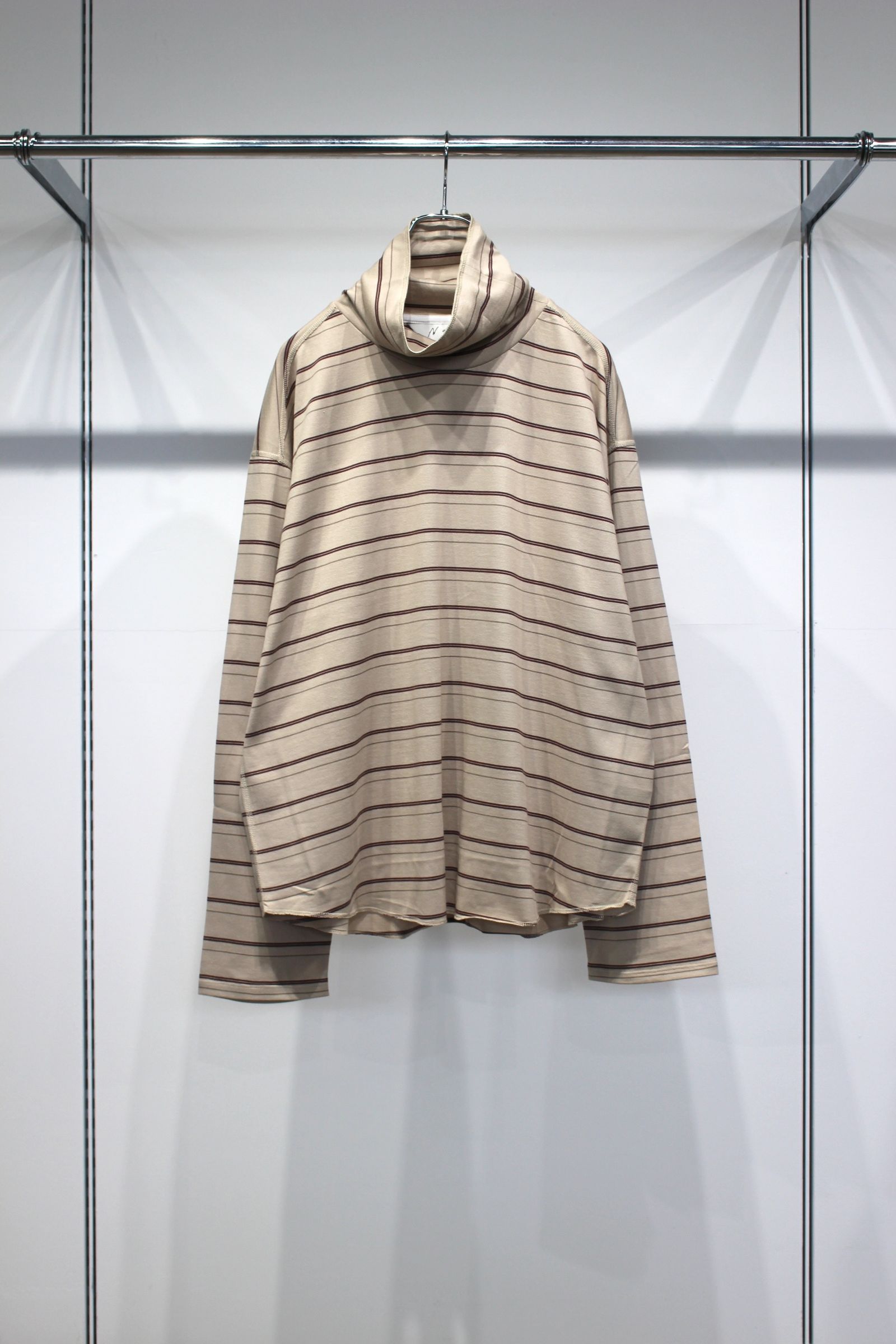 TURTLENECK BORDER LS T-SHIRT | BEIGE | カットソー