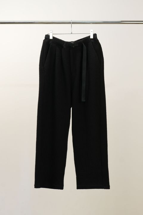 WOOLCORD BELTLESS SLACKS | BLACK | スラックス