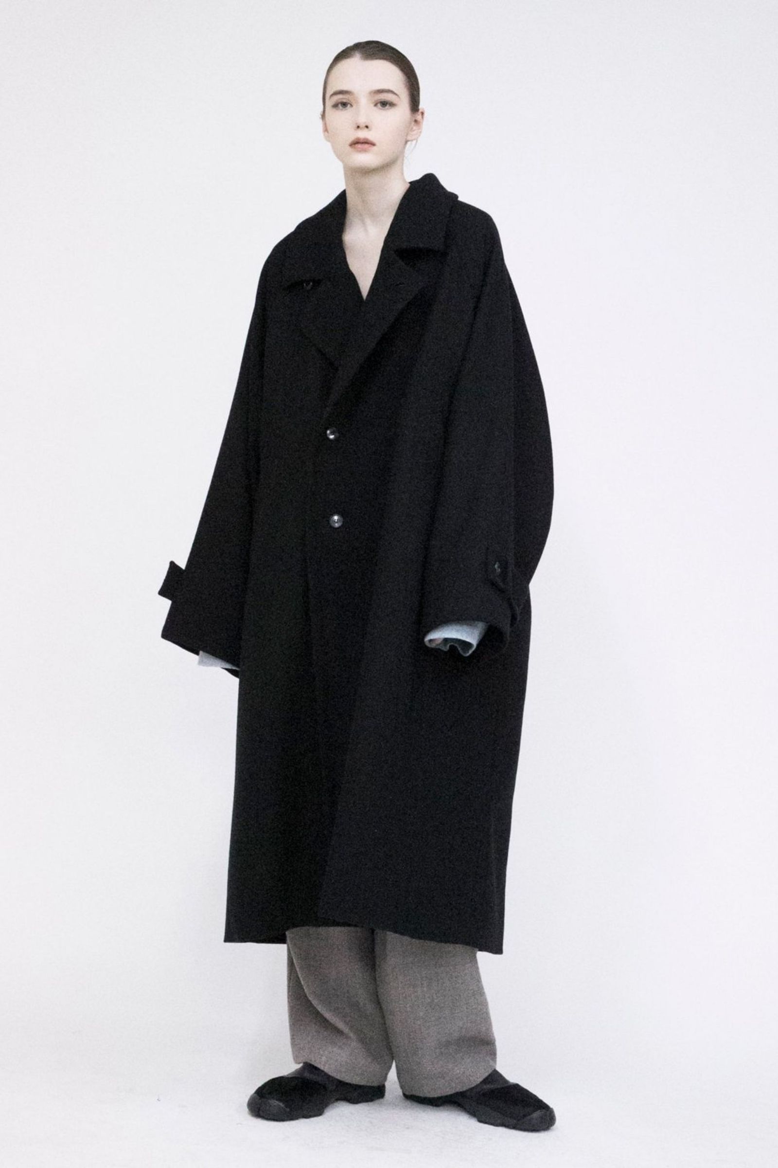 VOAAOV Yabure Oile Cut Wool Long Coat-