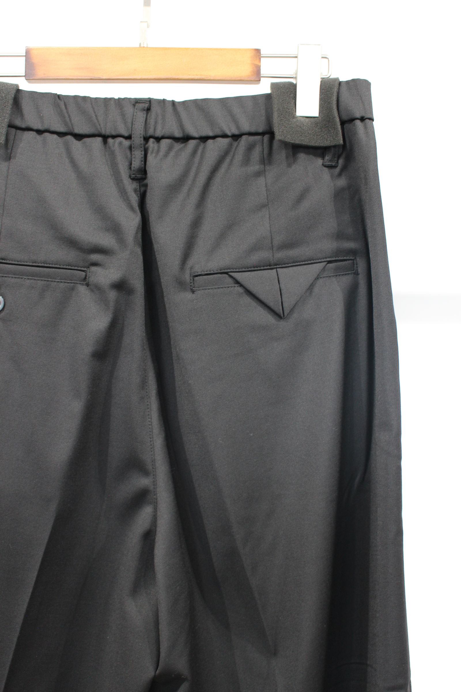 ANCELLM - WIDE EASY TUCK SLACKS | BLACK | スラックス | NapsNote