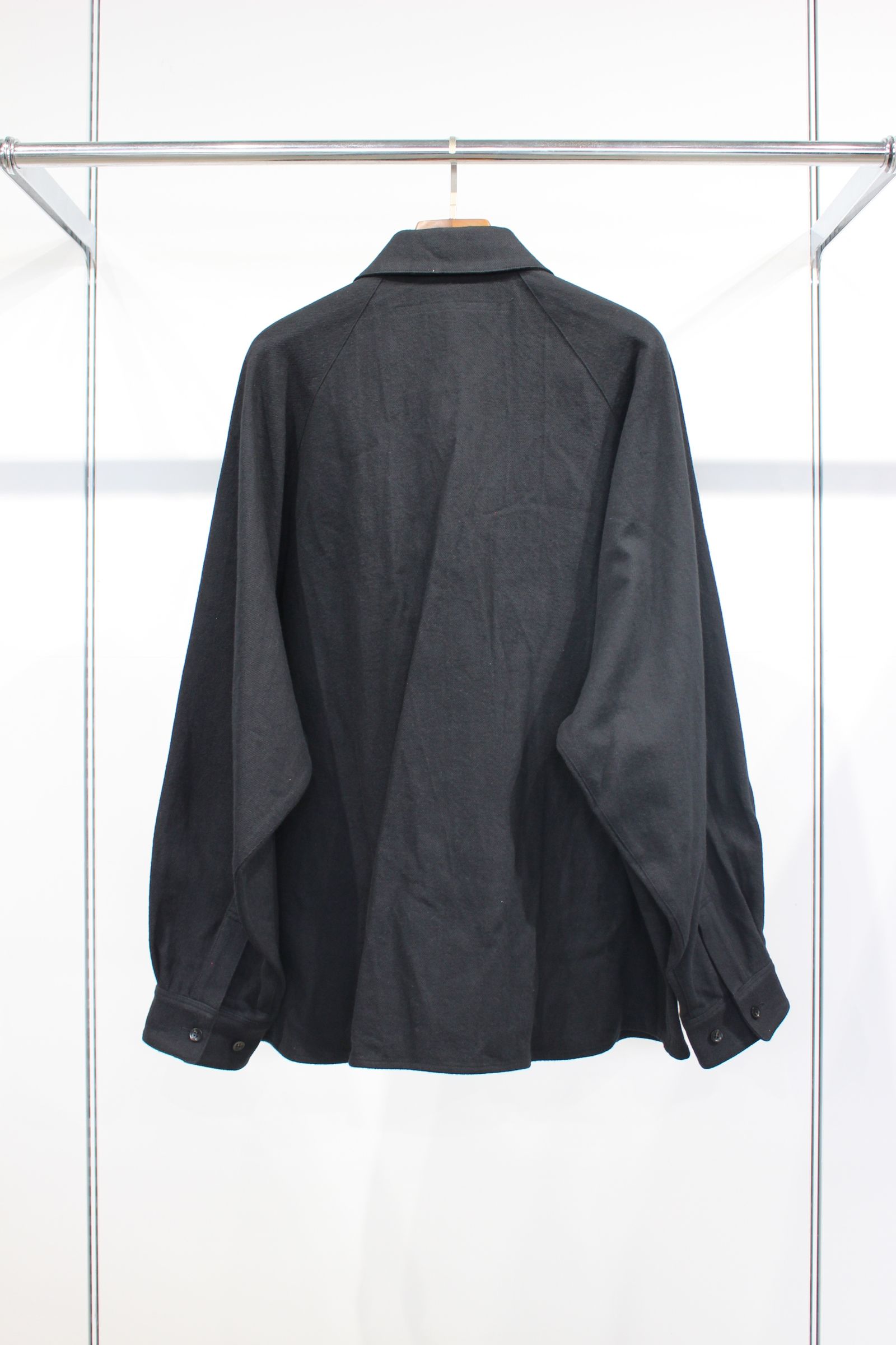 [ラスト1点] ORGANIC COTTON FLANNEL RAGLAN OVERSIZE SHIRT | BLACK | シャツアウター