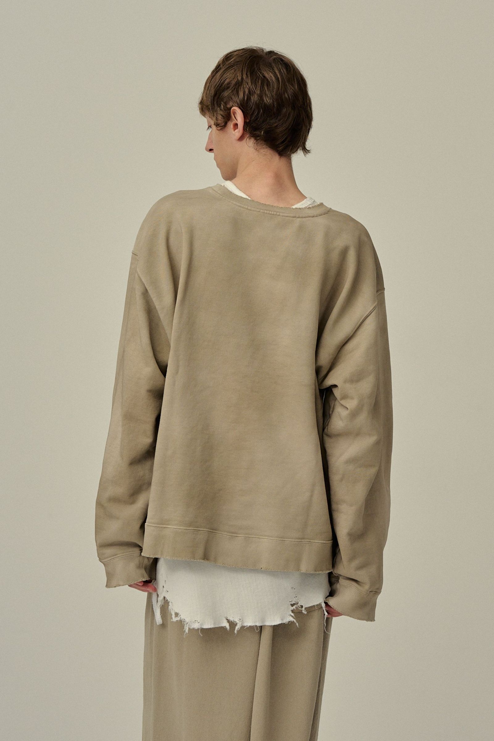 UNEVENNESS SWEAT SHIRT | SAND | スウェット