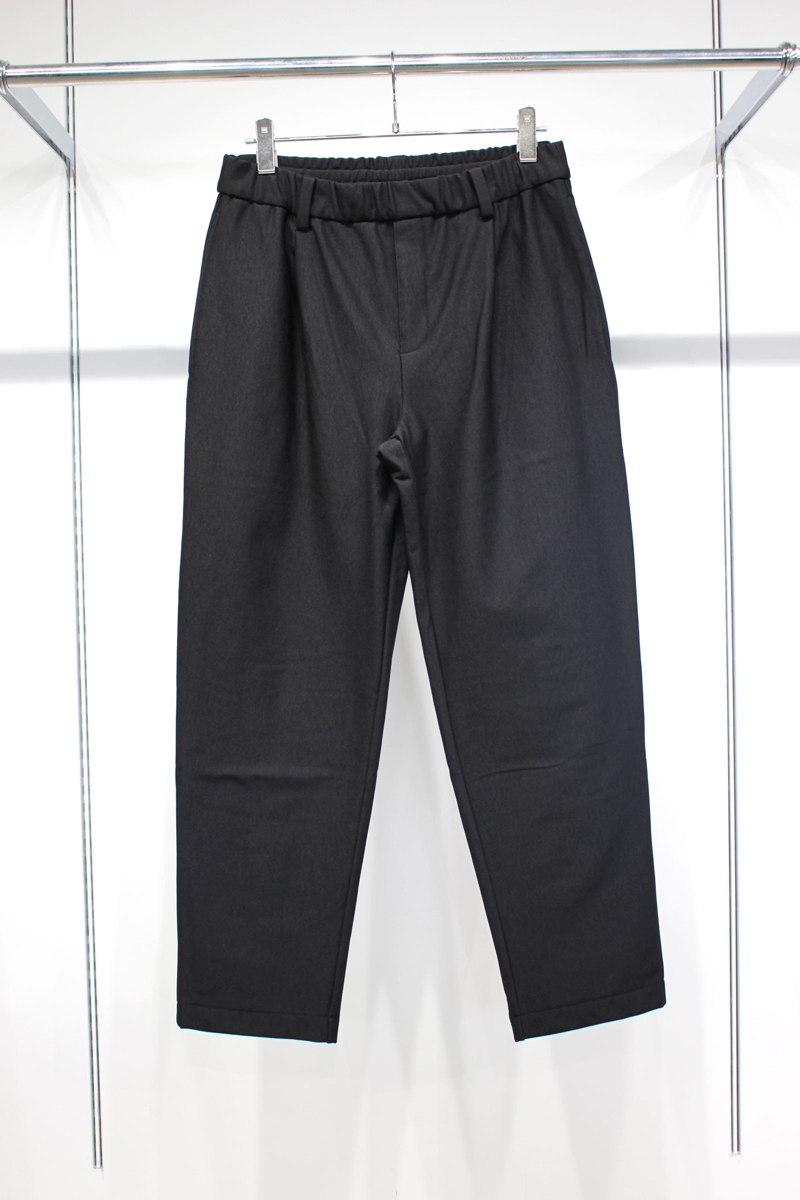 WARM TECH PREMIUM PANTS | COAL BLACK | テーパードパンツ