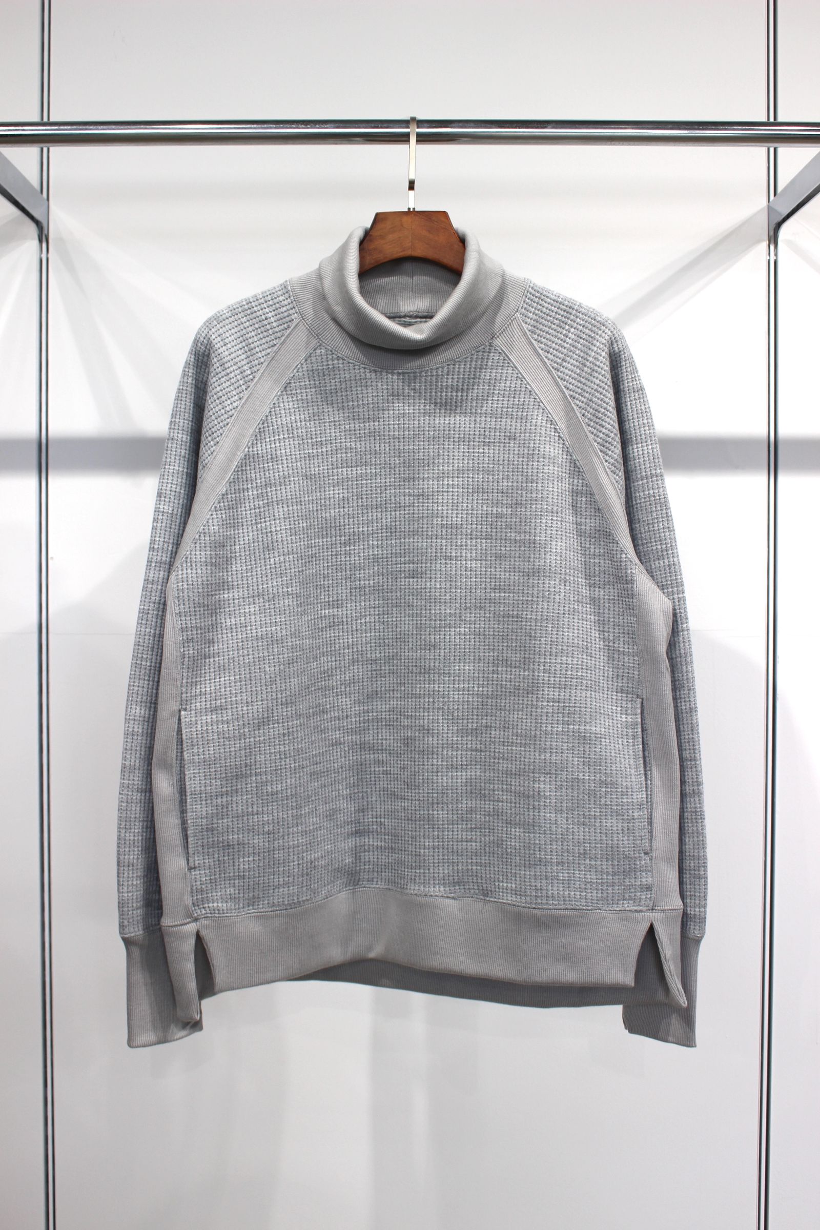 WAFFLE KNIT TURTLENECK P/O/LT.GRAY
