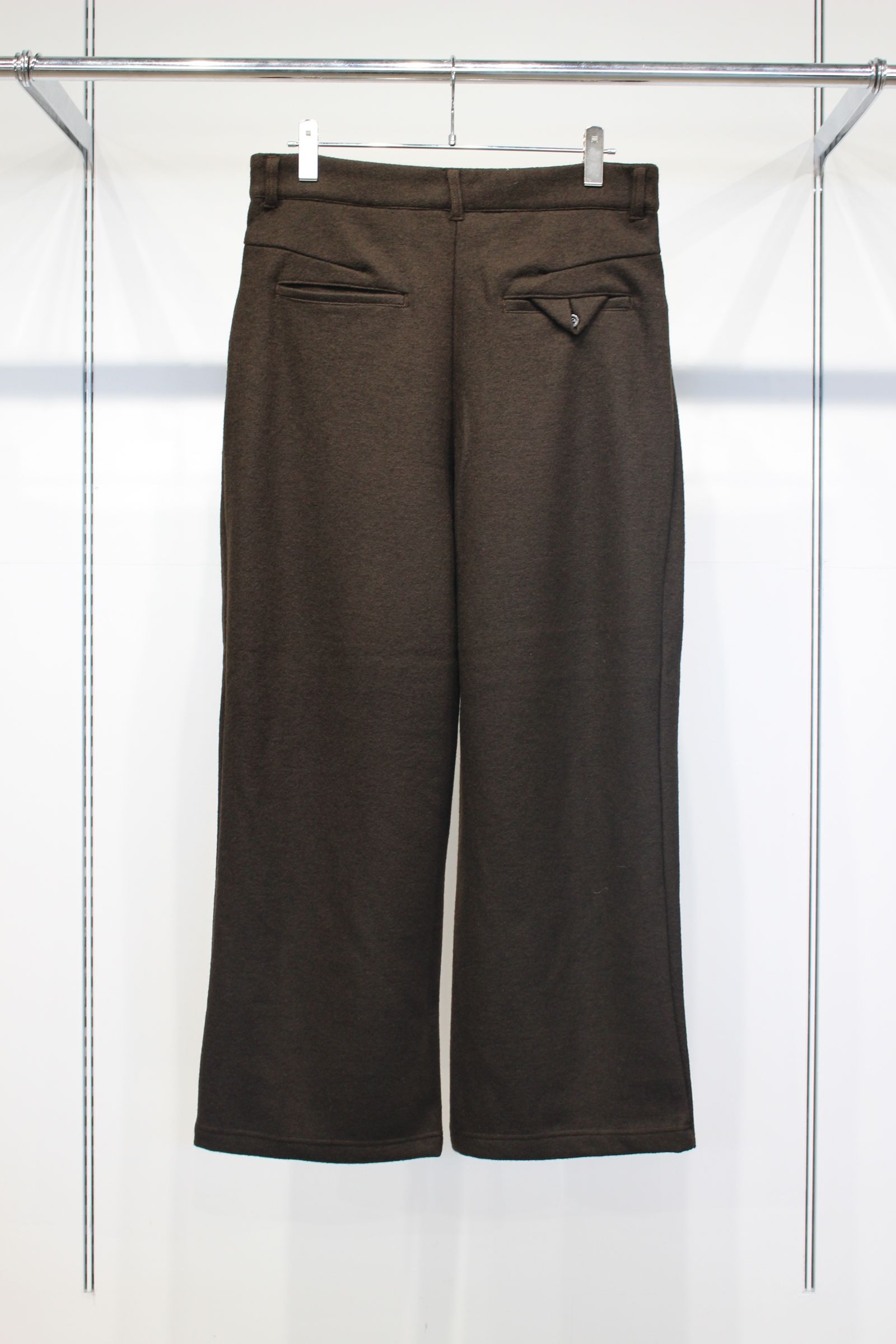 WOOL CUT WIDE TUCK SLACKS | D.BROWN | スラックス
