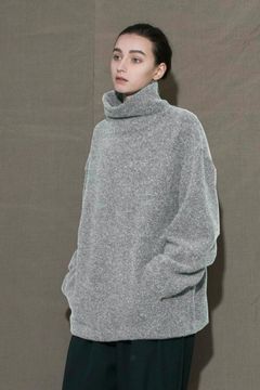 RECYCLED WOOL PILE HI-NECK PULLOVER/GRAY