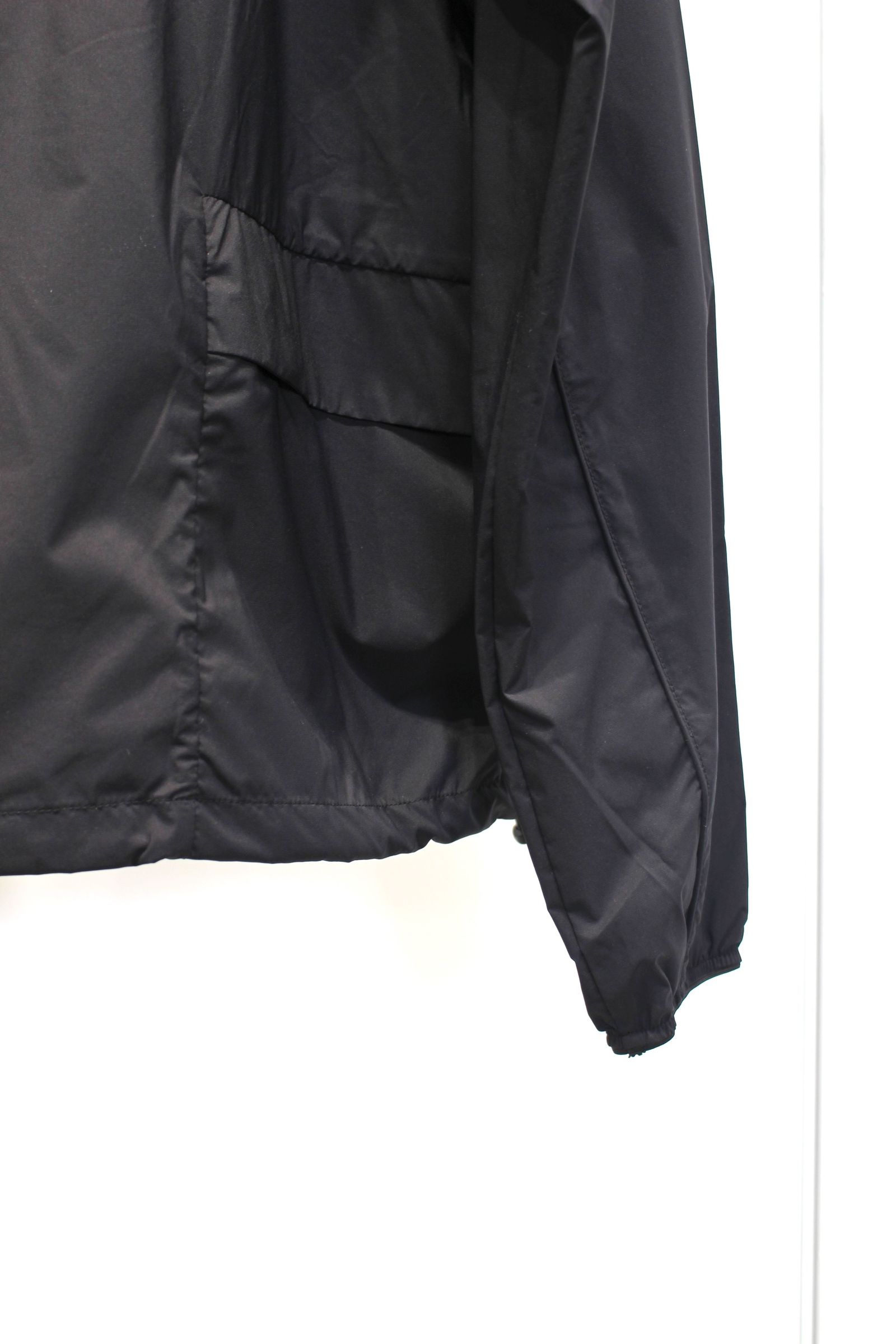 STOWABLE LIGHTWEIGHT JACKET | Black | ストウアブル ライトウェイト ジャケット