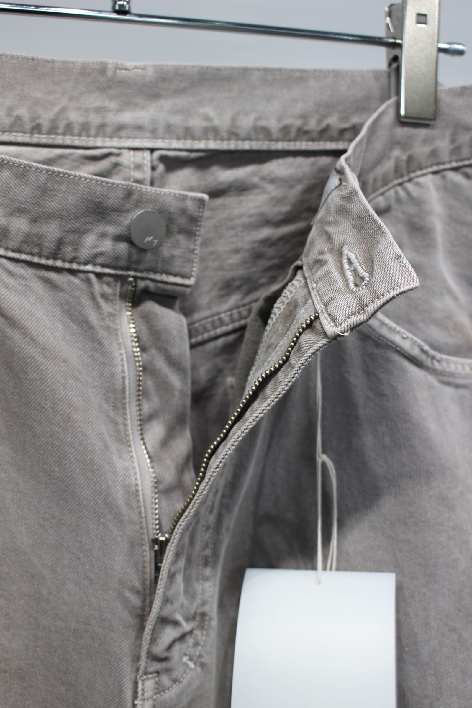 AGING MIDDLE STRAIGHT 5P DENIM PANTS | GRAY | デニムパンツ