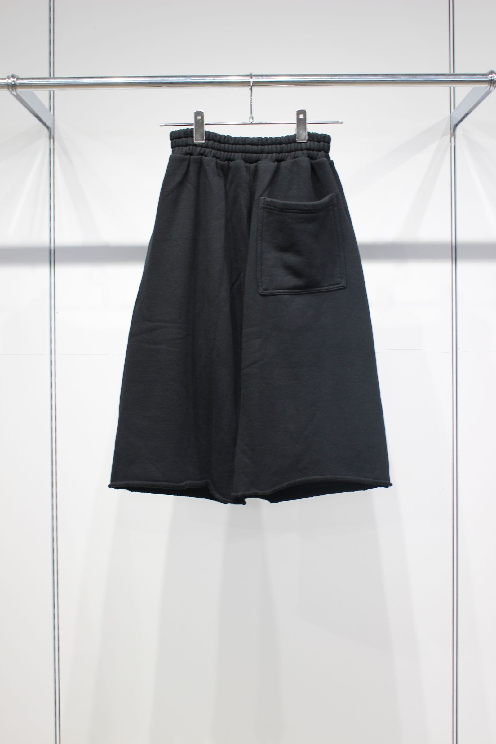 3/4 DOUBLE KNEE SWEAT PANTS | BLACK | ショートパンツ