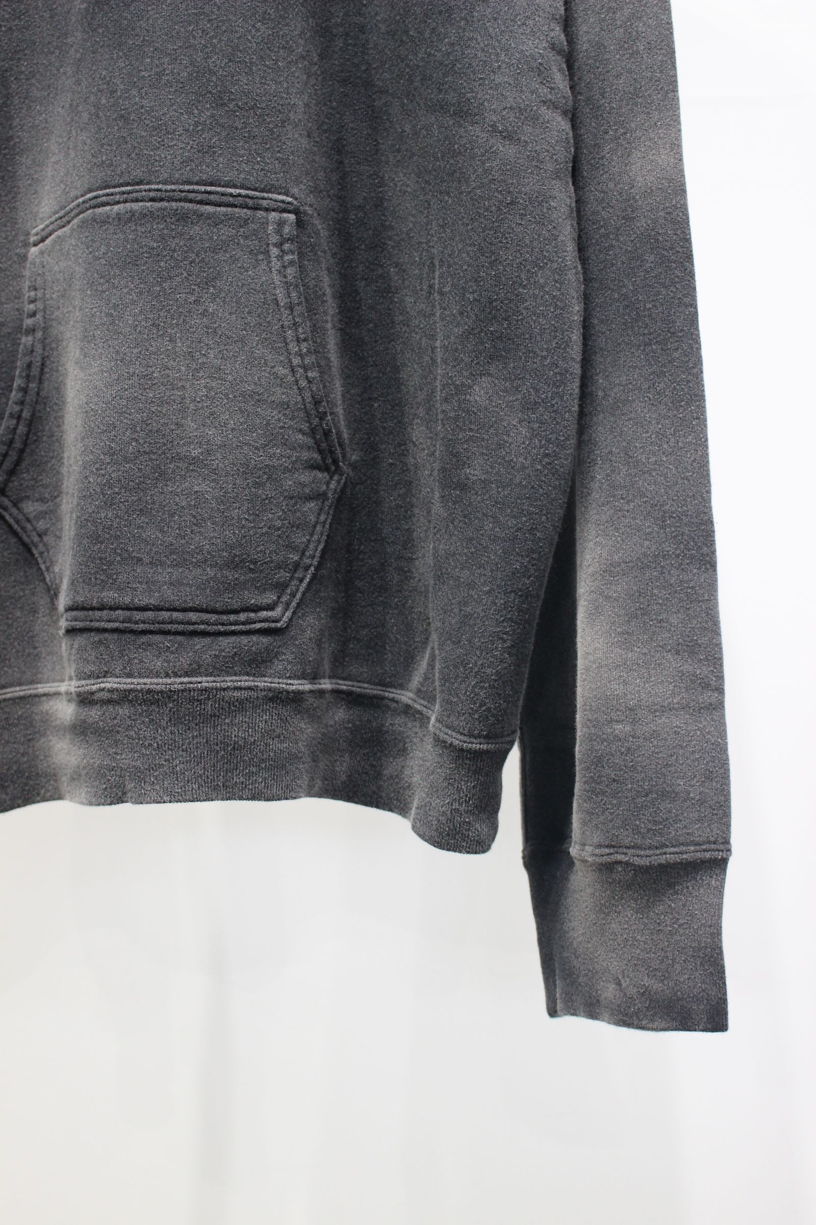 FLEECE-LINED SWEAT HOODIE | BLACK | フーディー