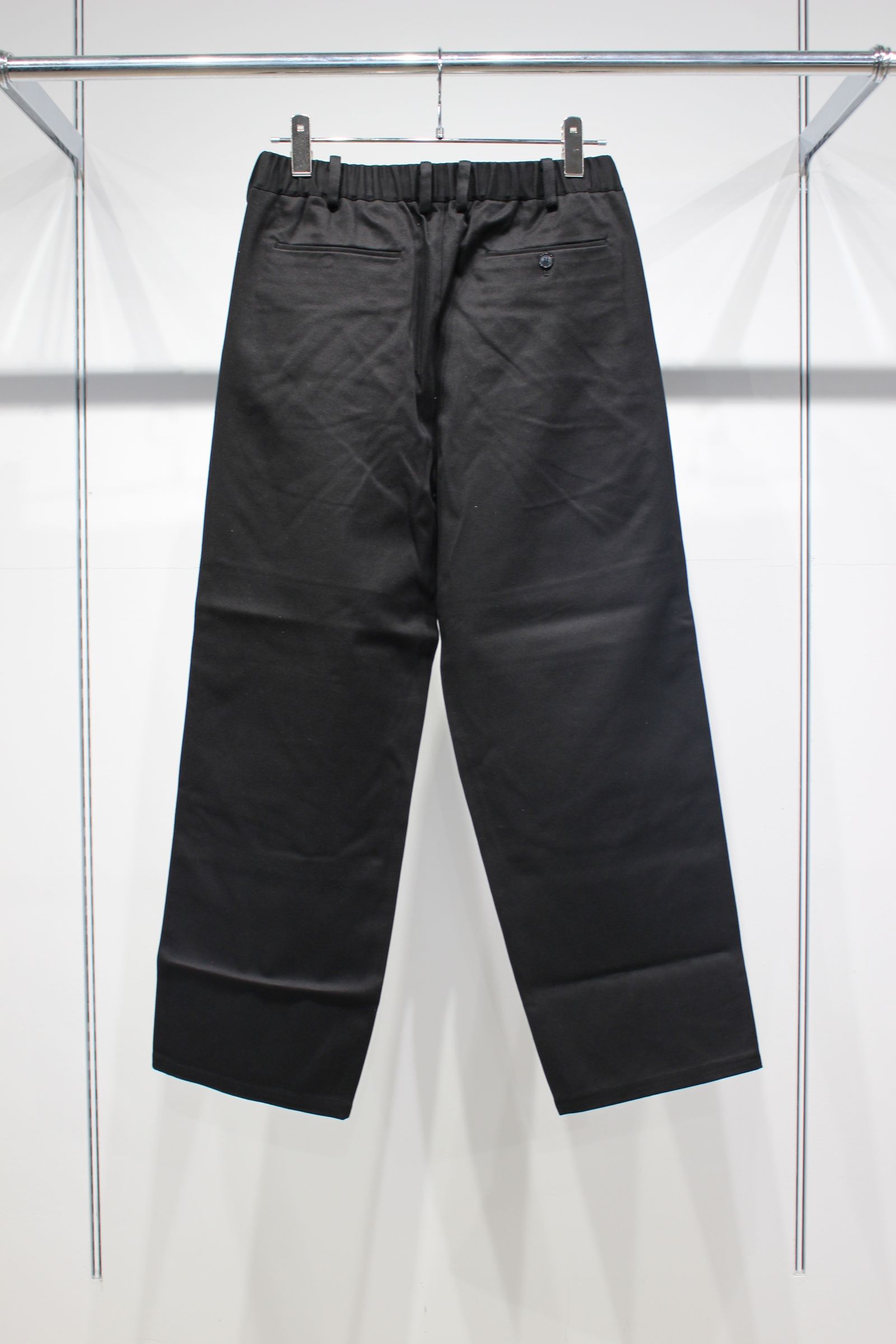 FULLER CHINO CROSS BOLD FIT PANTS | BLACK | ワイドパンツ