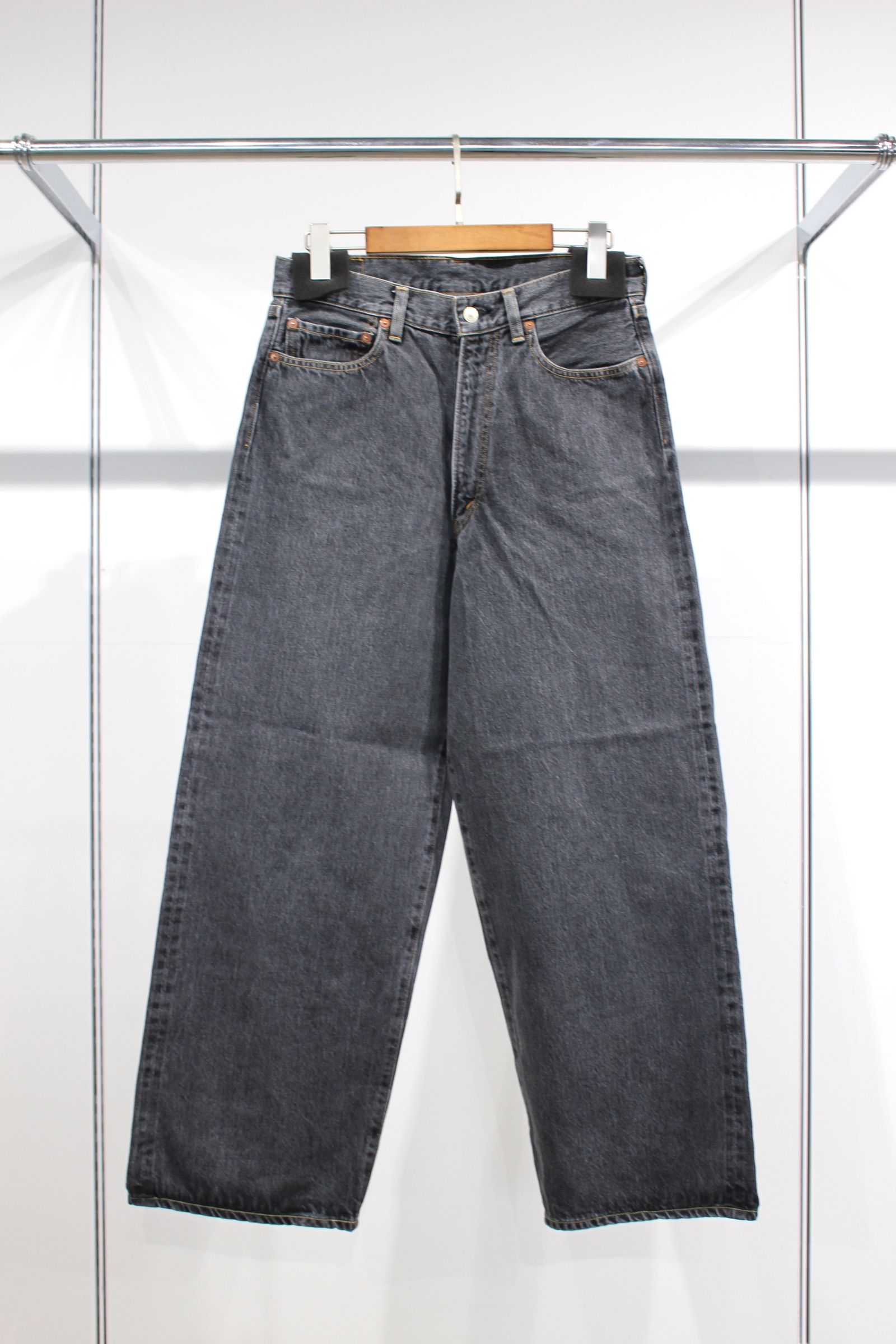 INTERIM - 40'S MIL BAGGY ZIPPED USED SHUTTLE DENIM