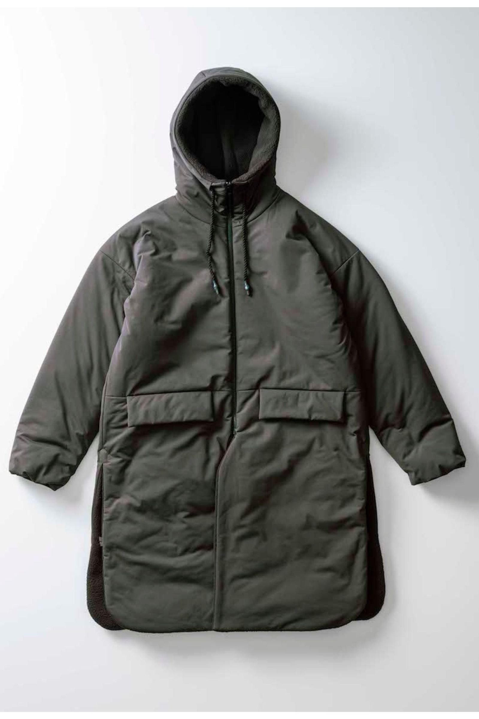 REVERSIBLE BENCH COAT/D.KHAKI-BLACK