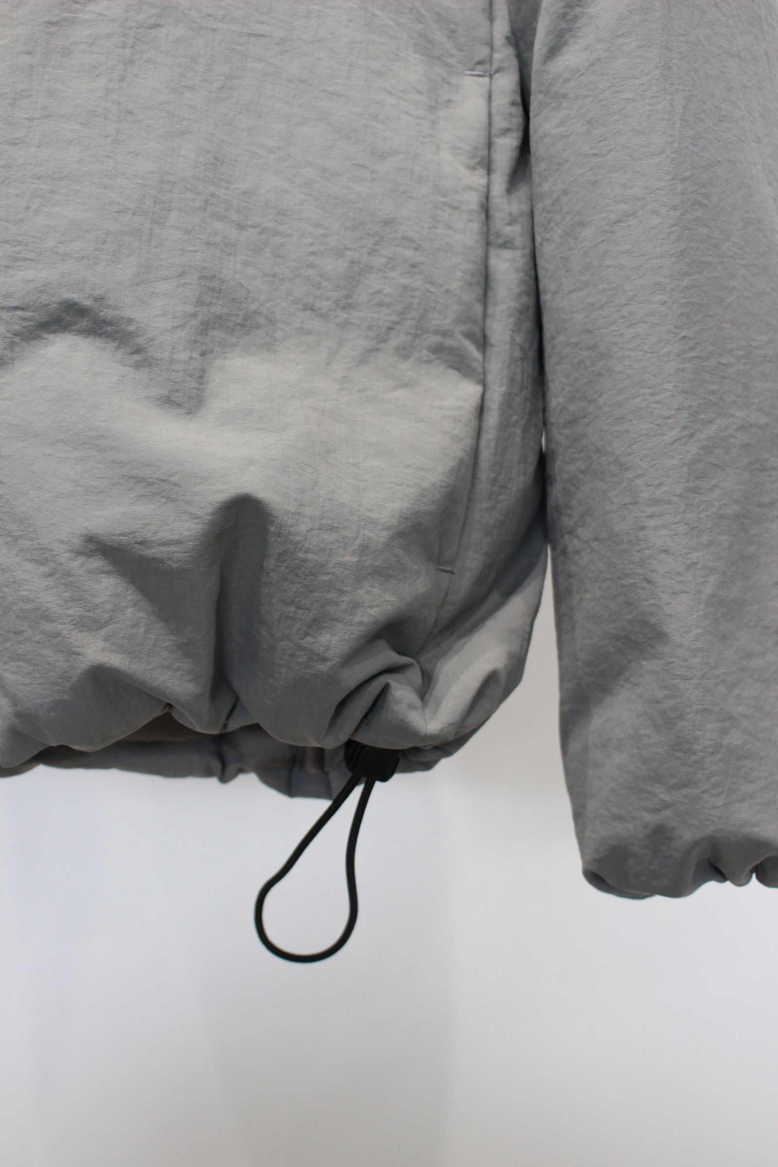 LIGHT SHELL DOWN PARKA | SAGE GRAY | ダウンジャケット
