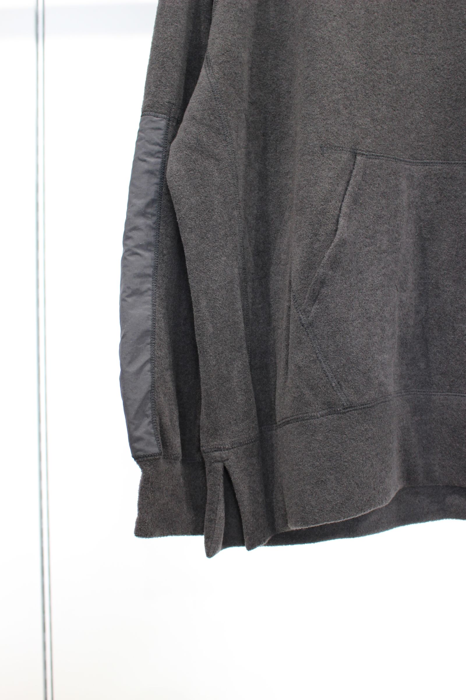 WOOL FLEECE HOODIE/GUNMETAL