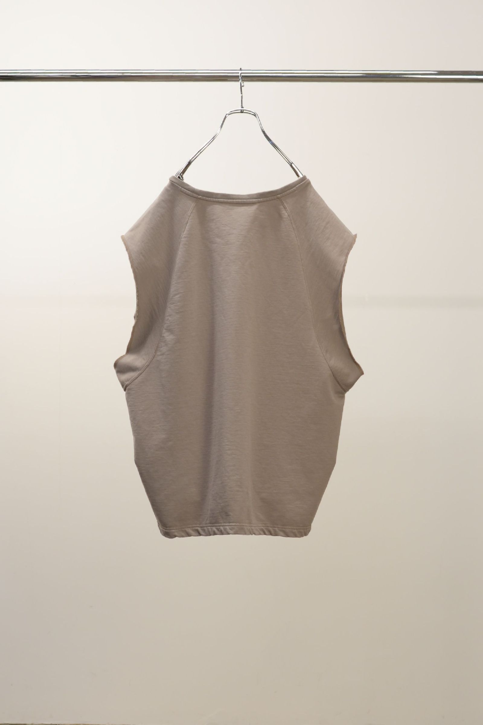 FADED SLEEVELESS T-SHIRT | BEIGE | カットソー