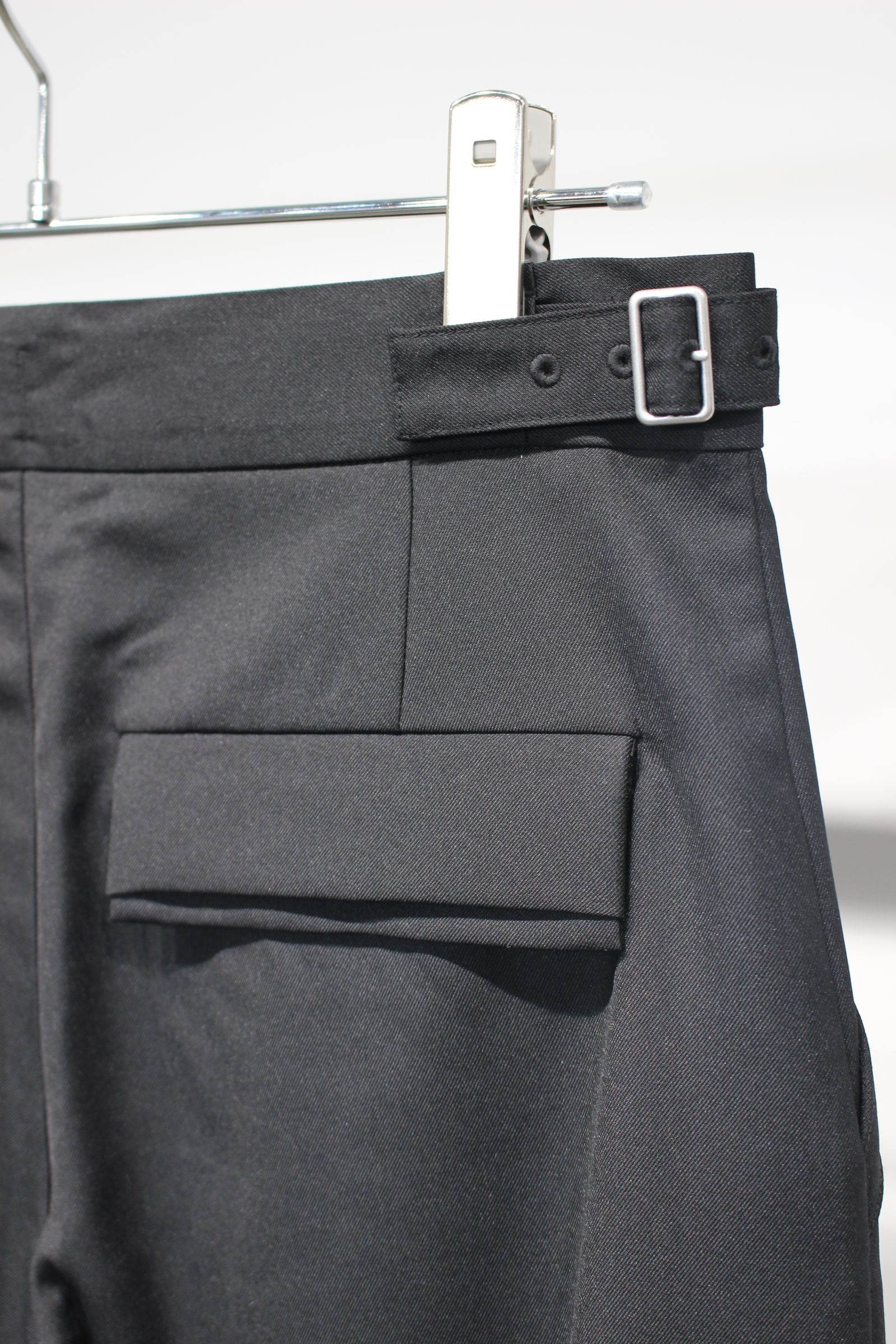 TWISTPOLYESTER WIDE SHORTS | Black | ワイドショーツ