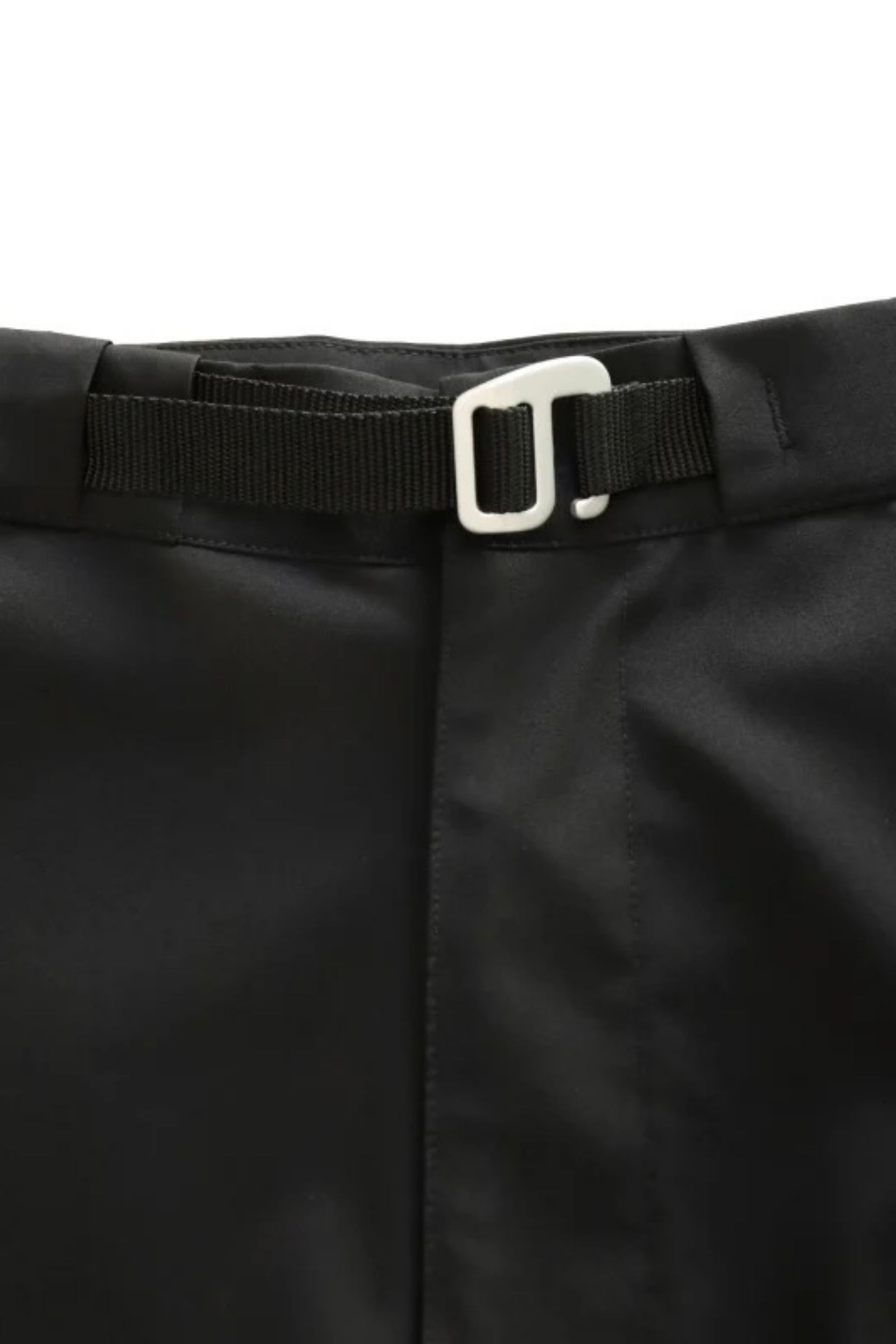 TECK SHORTS/BLACK