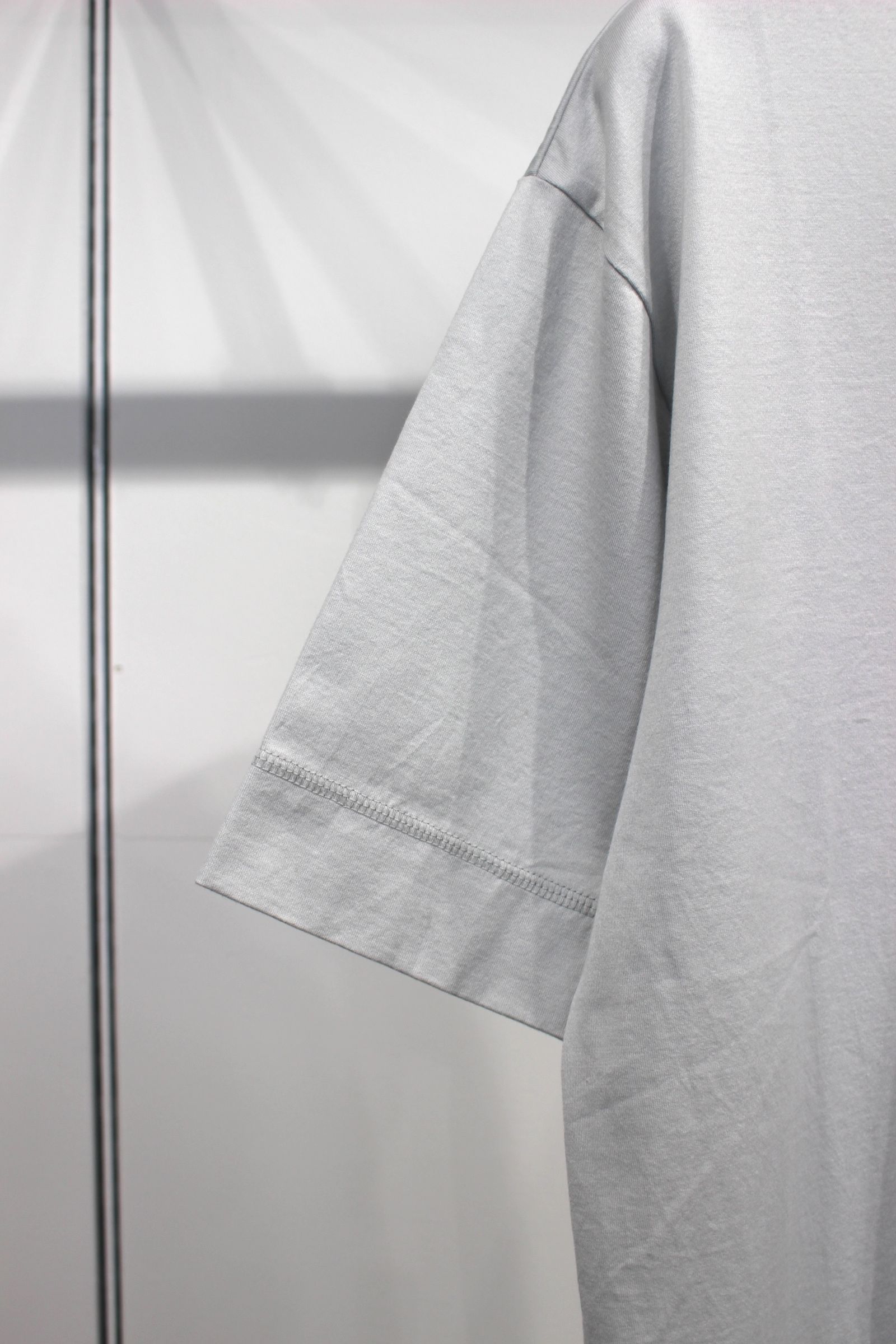 DEVIN S/S CN TEE | LT.GRAY | Tシャツ