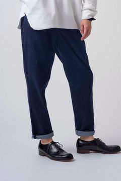 INDIGO 1TUCK EZ TAPERED SLACKS “ONE WASHED”/ニットデニムパンツ