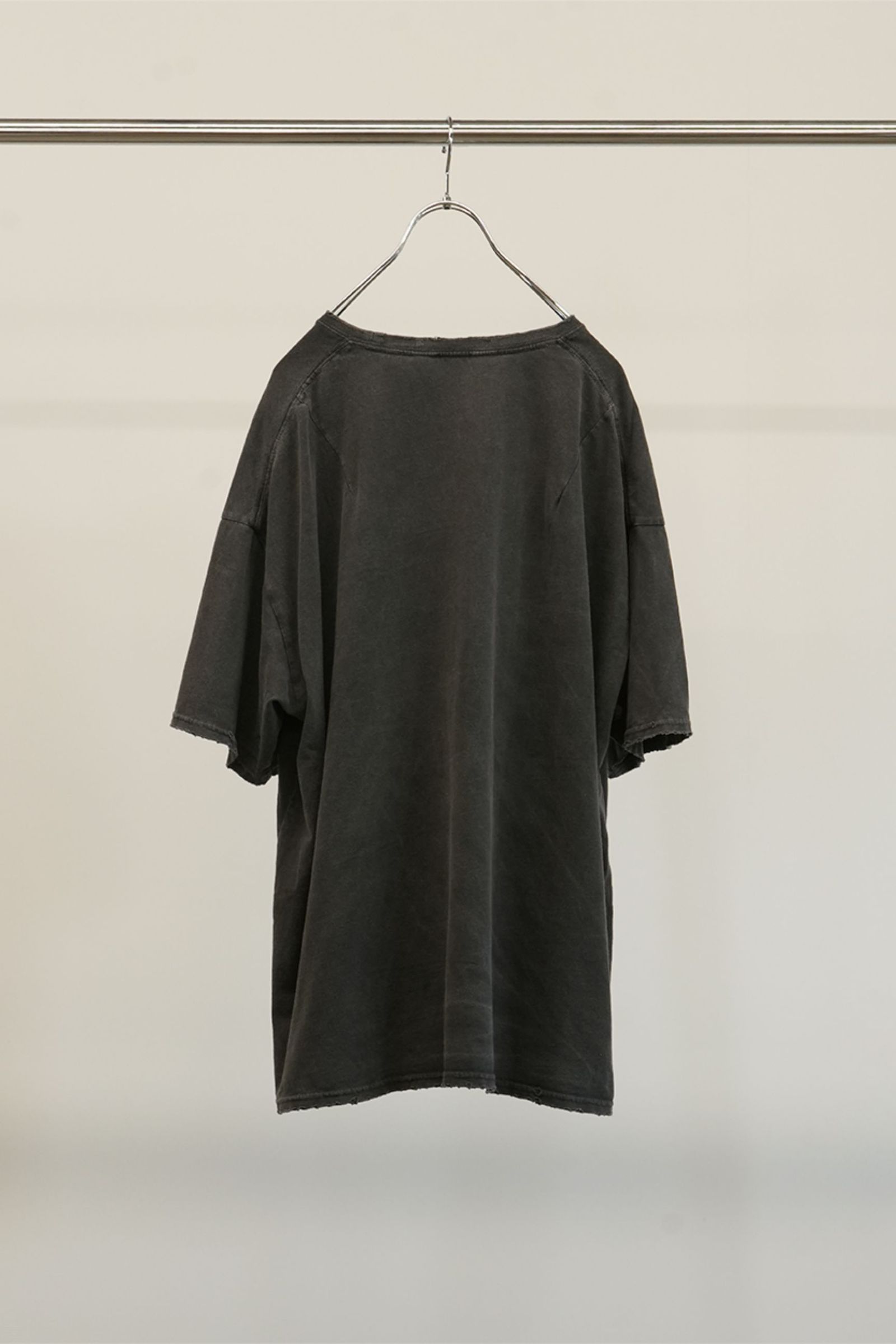 EMBROIDERY DYED T-SHIRT | BLACK | カットソー