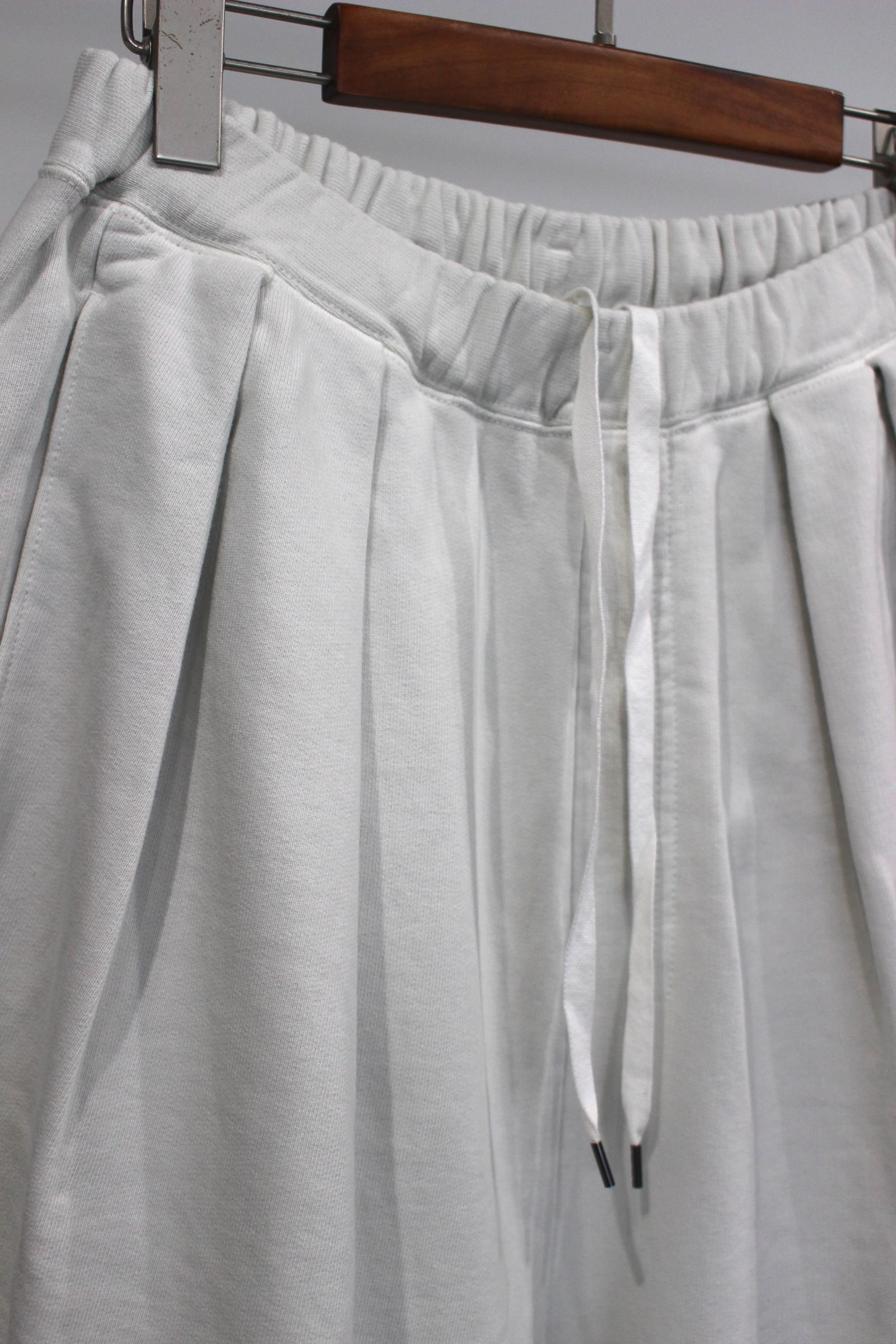TUCK SWEAT PANTS/WHITE
