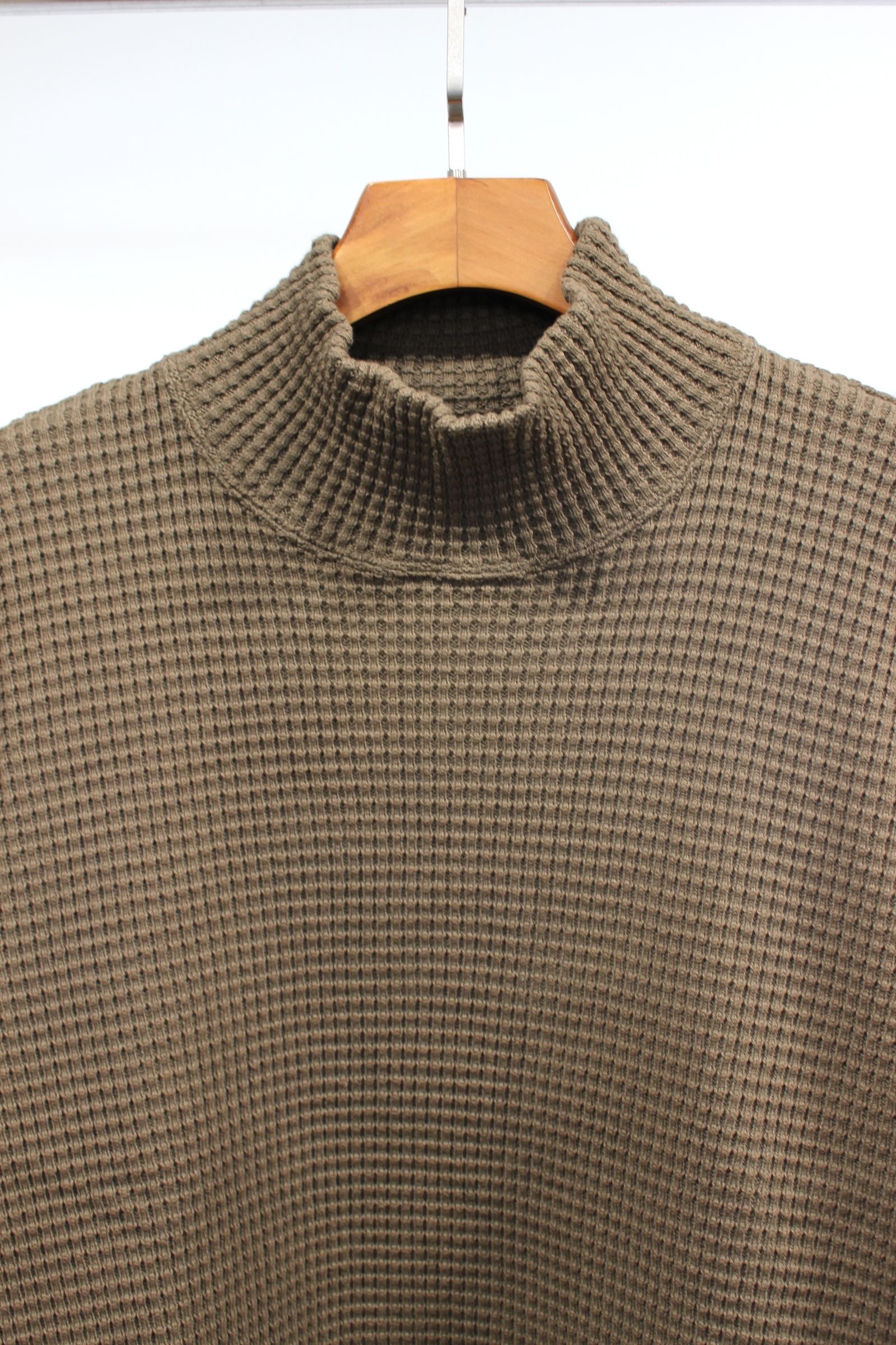 ALBERT MOC SWEATER | OLIVE | ワッフルカットソー