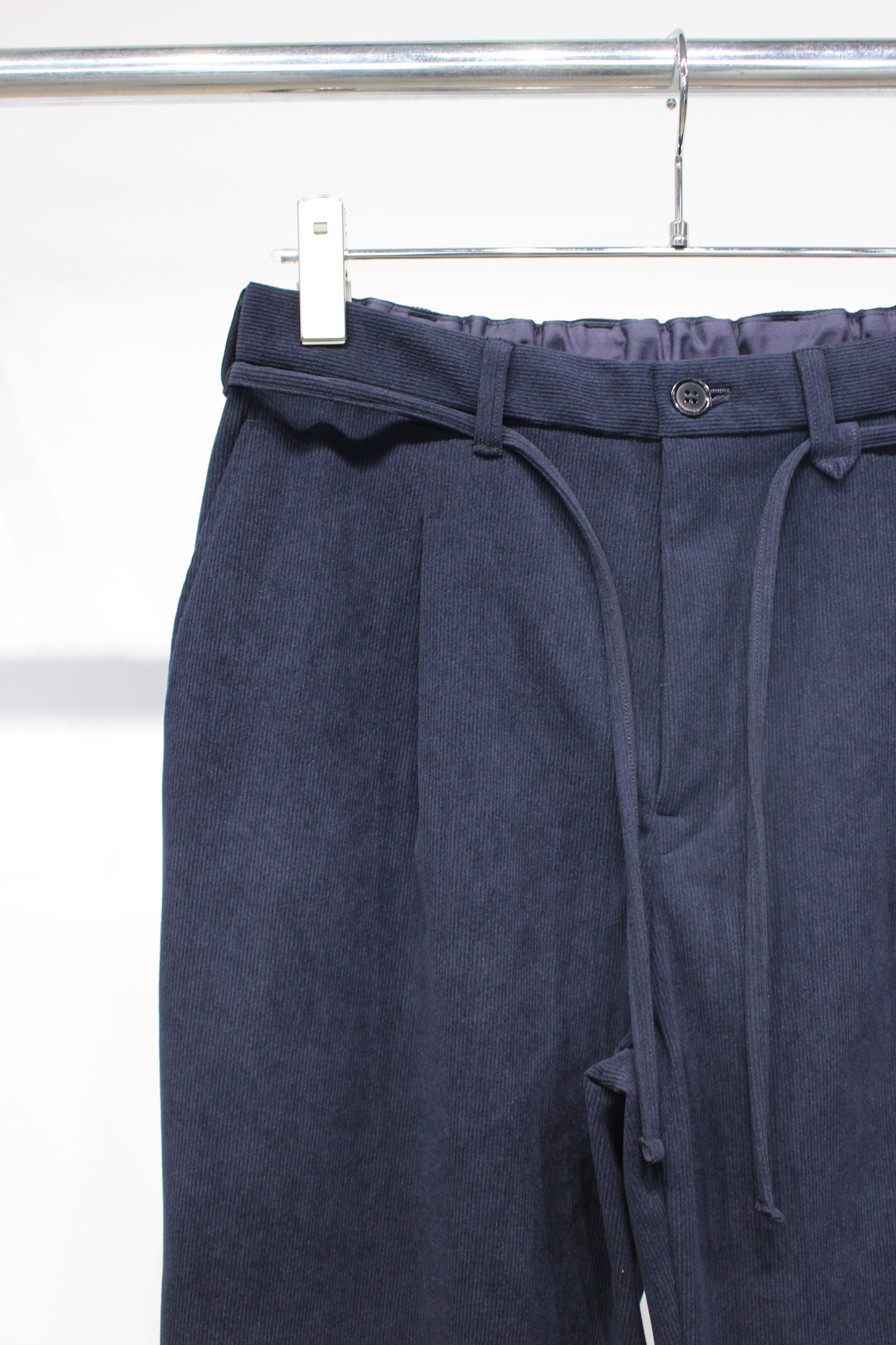 TRICOT CORDUROY PANTS | NAVY | ポリエステルコーデュロイ