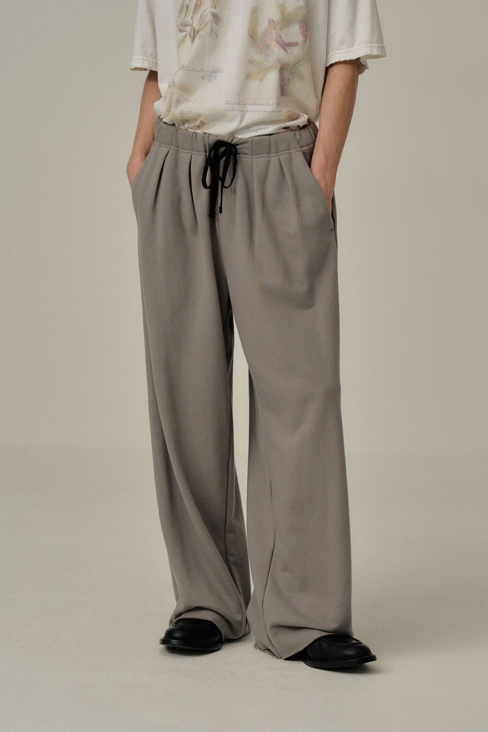 25AW ANCELLM TUCK SWEAT PANTS GRAY サイズ1 Pintuck Sweatpants CN317 - Korean Women's Fashion | LEWKIN