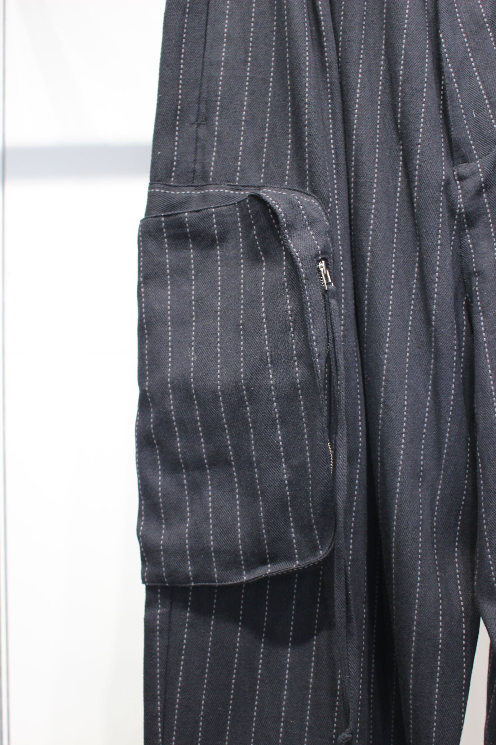 DOBBYSTRIPE / HERRINGBONE WIDE CARGO PANTS | BLACK | ワイドパンツ