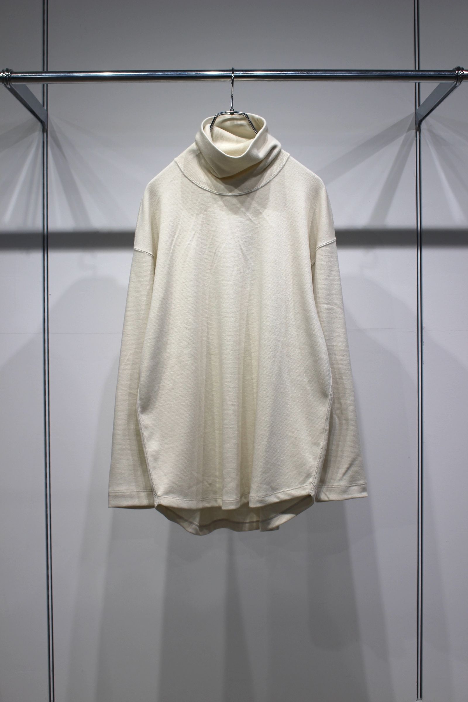 PREMIEREWARM L/S TEE (turtle-neck) | IVORY | カットソー