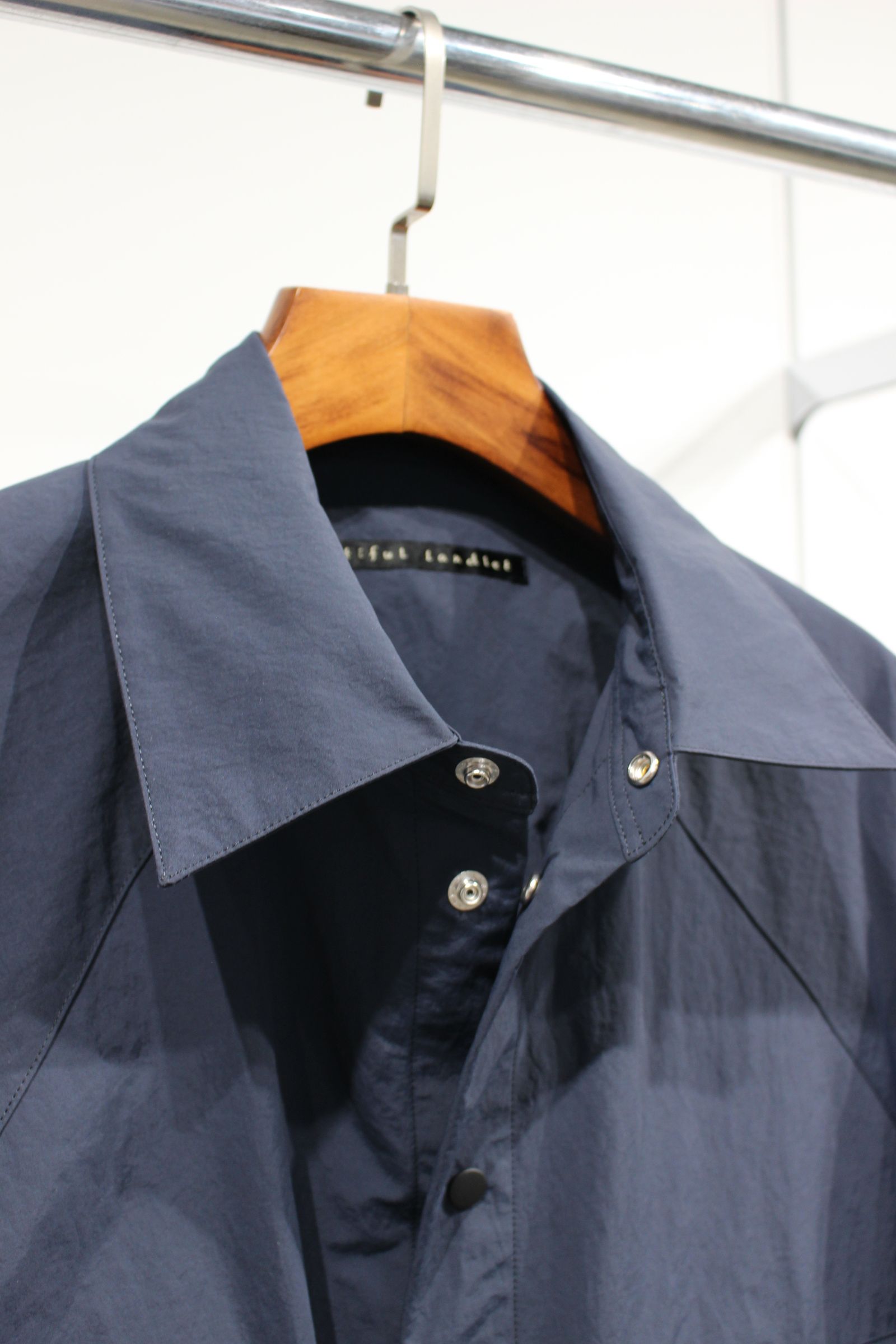 my beautiful landlet - NYLON TAFFETA BIG RAGLAN SHIRT | NAVY