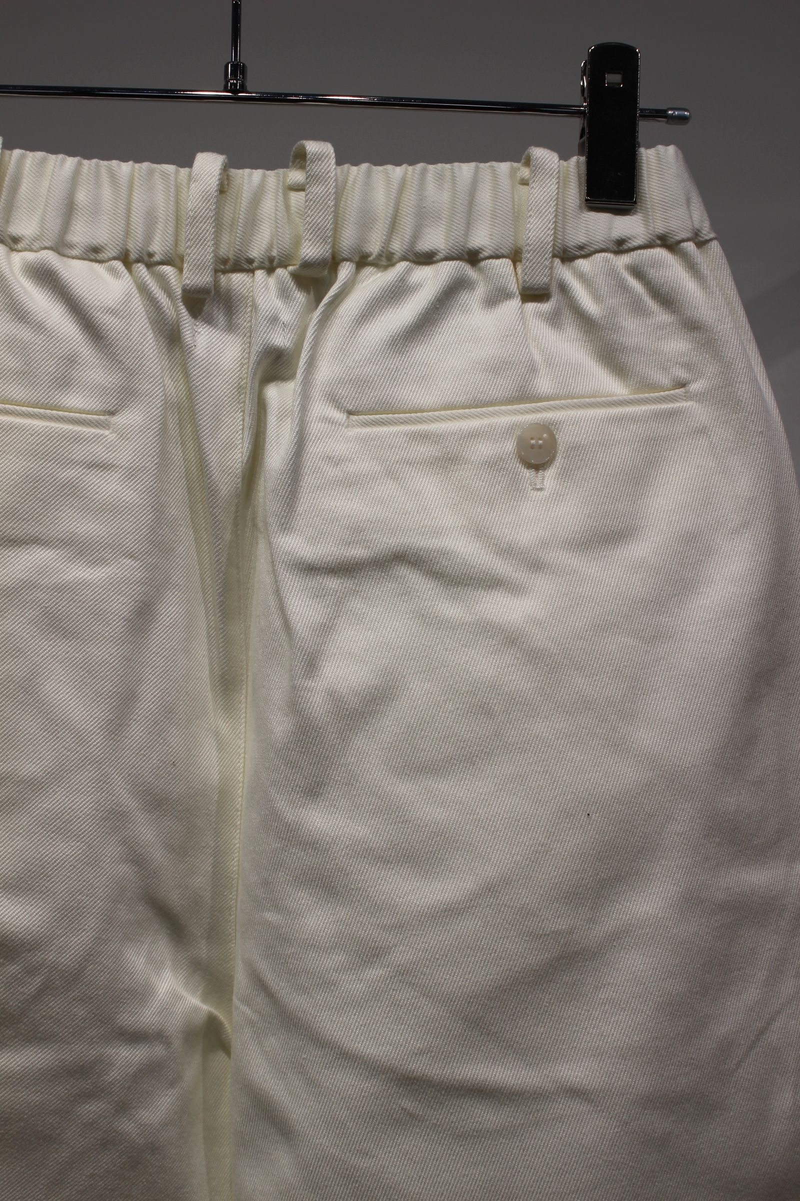 FULLER CHINO CROSS BOLD FIT PANTS | WHITE | ワイドパンツ