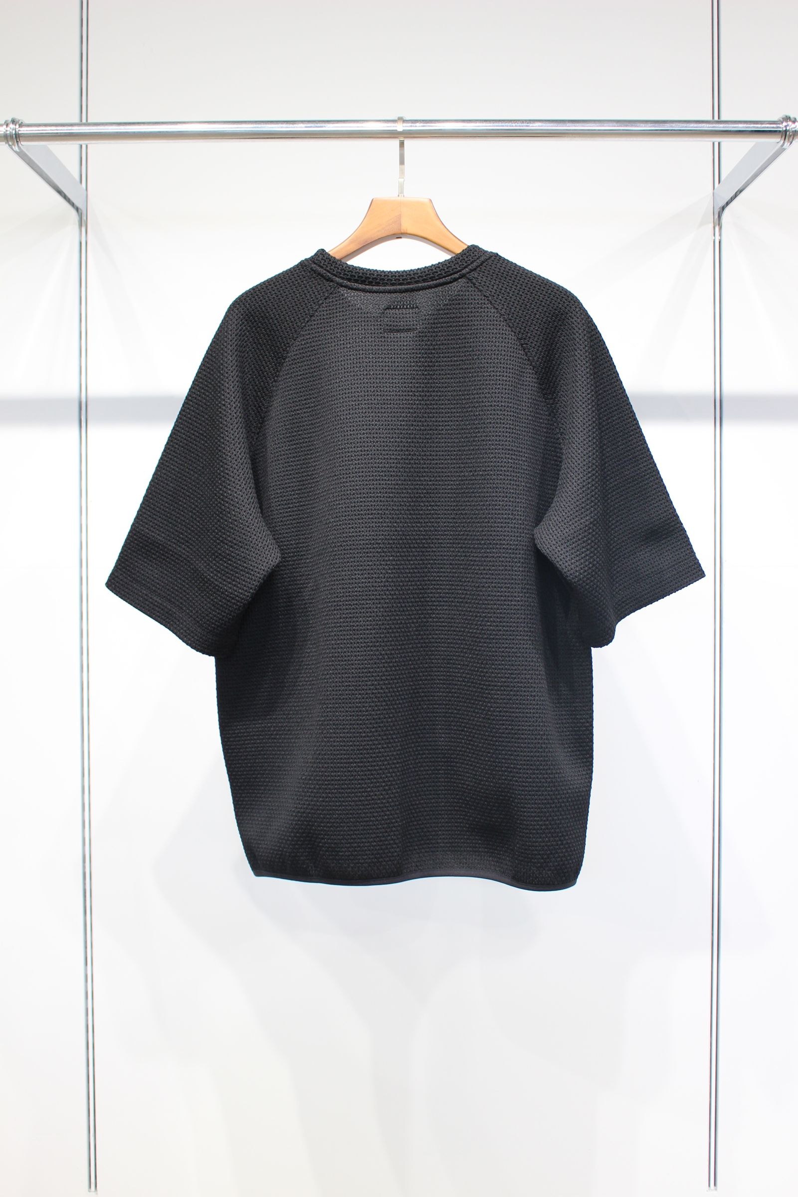 HONEYCOMB KNIT TEE | BLACK | カットソー