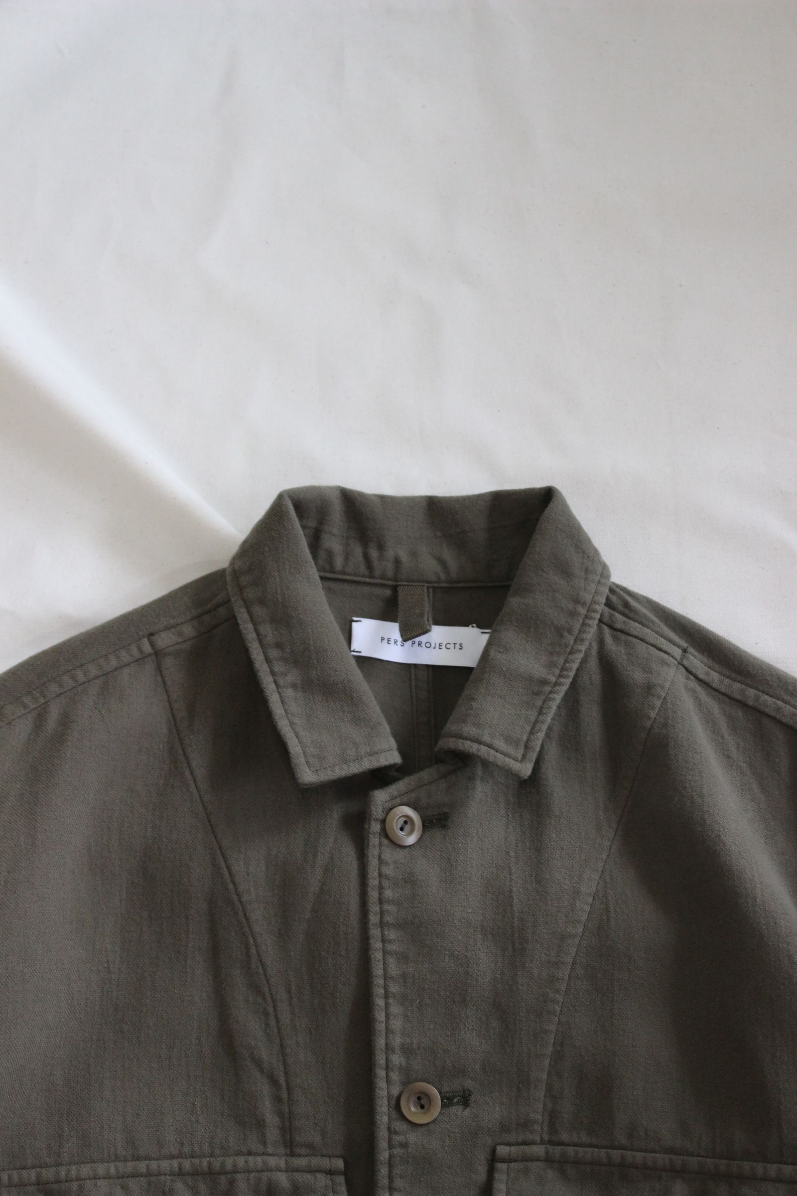 HREINN BLOUSON | OLIVE | シャツブルゾン