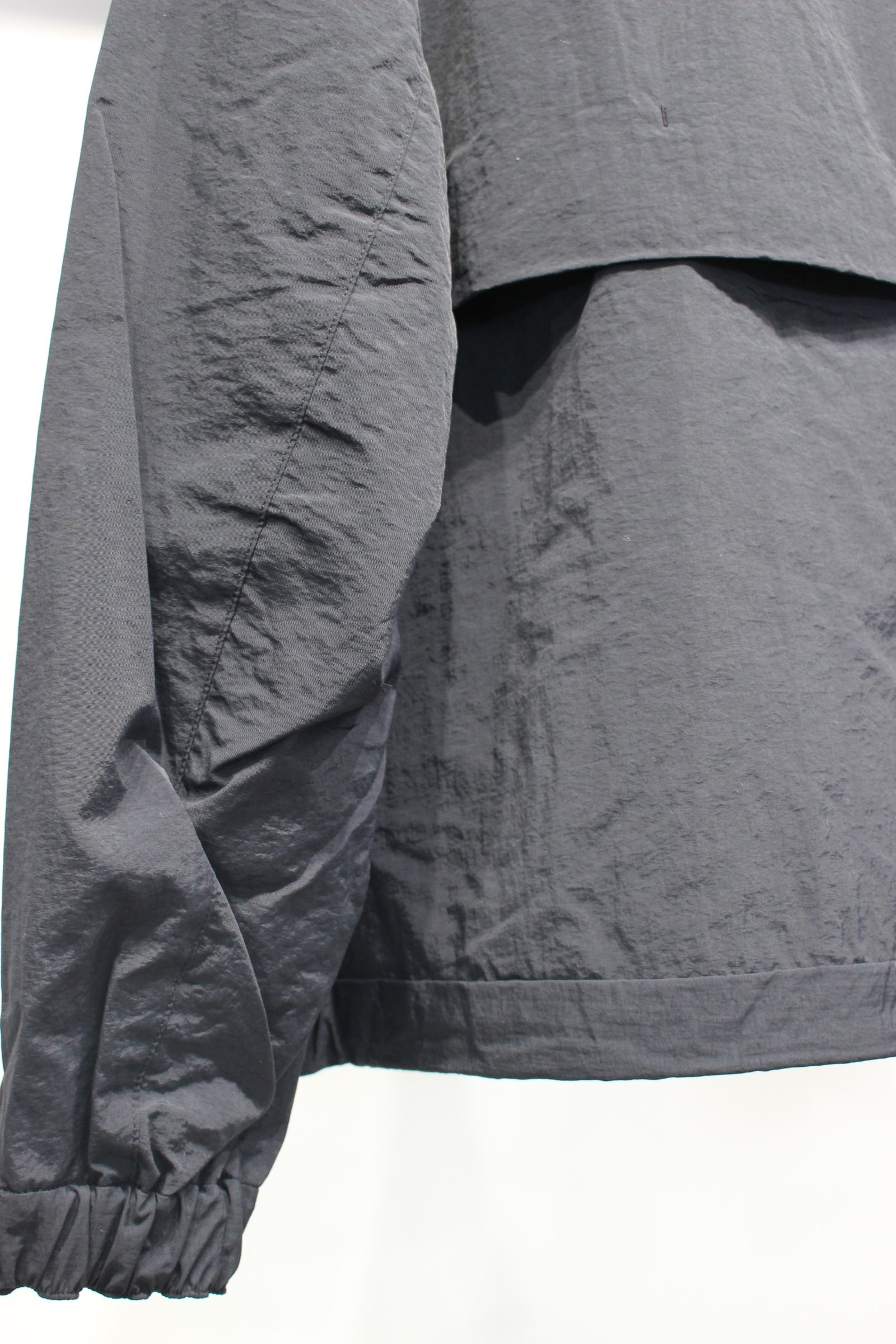 LIGHT SHELL STAND BLOUSON | BLACK | ナイロンジャケット