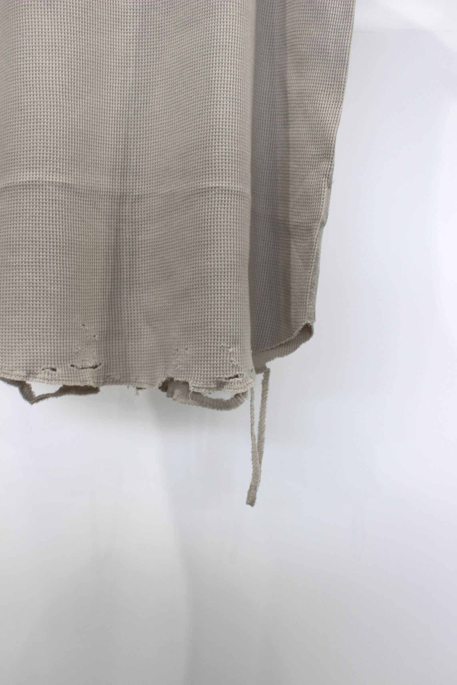 DAMAGE WAFFLE TANK TOP/GREIGE